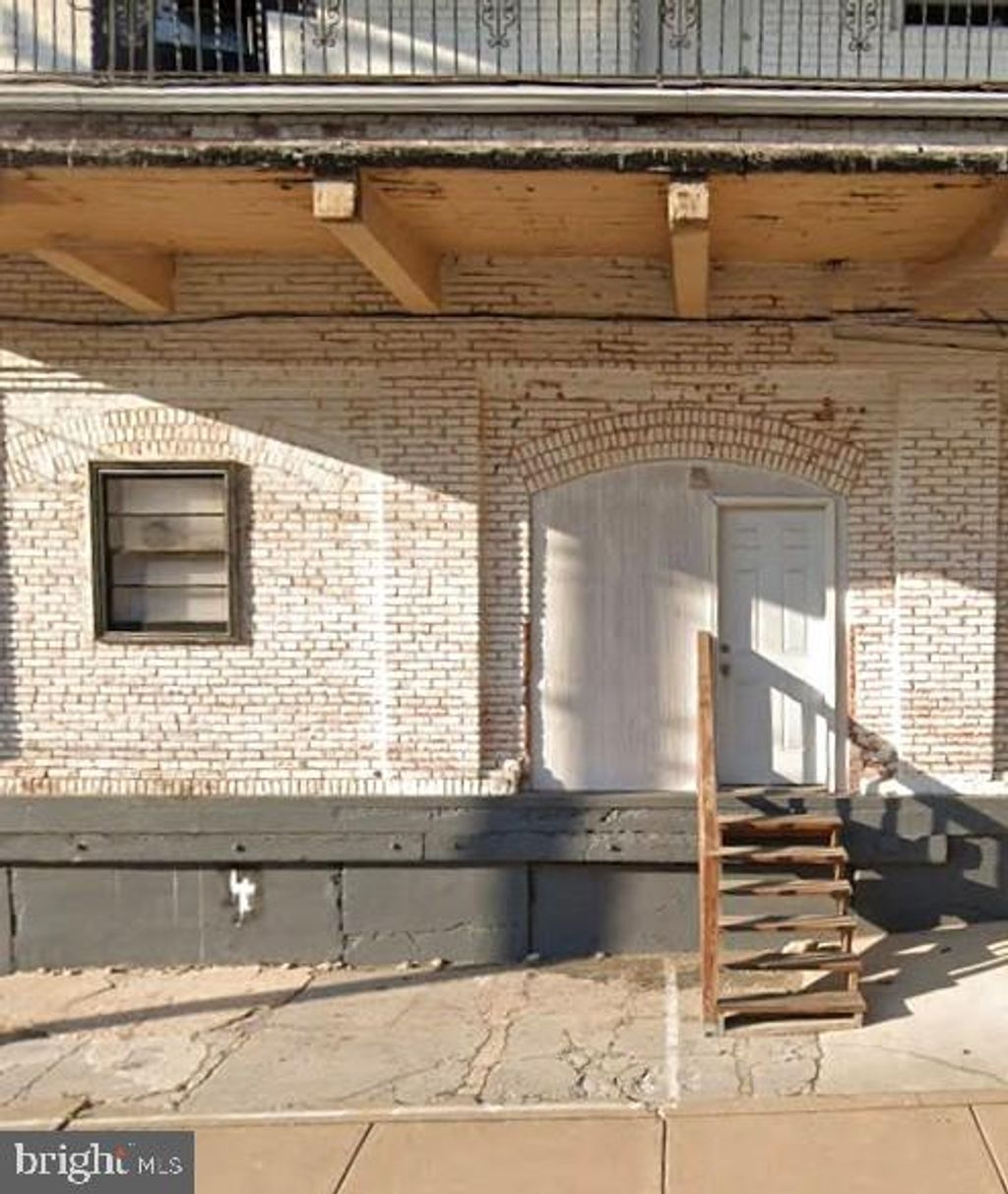 Photo of 85 1st Avenue #C STORAGE UNIT, RED LION, PA 17356 (MLS # PAYK2096494)