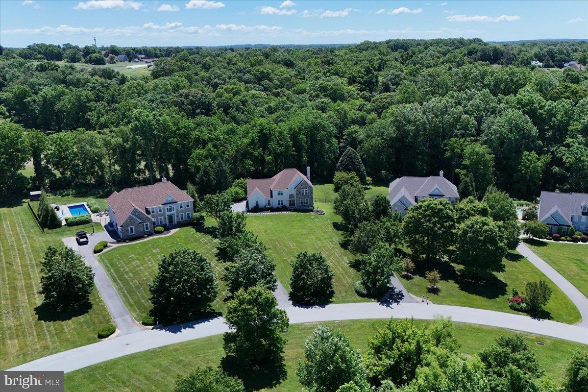 69 MEADOWCROFT LANE