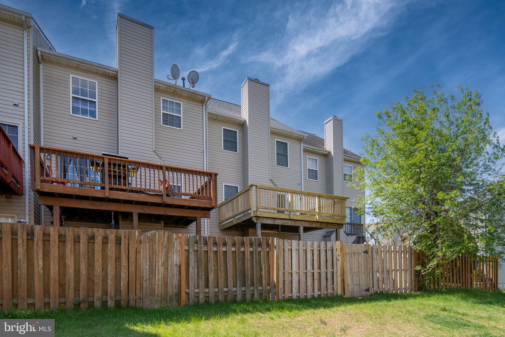 COURTS AT STAFFORD - Residential