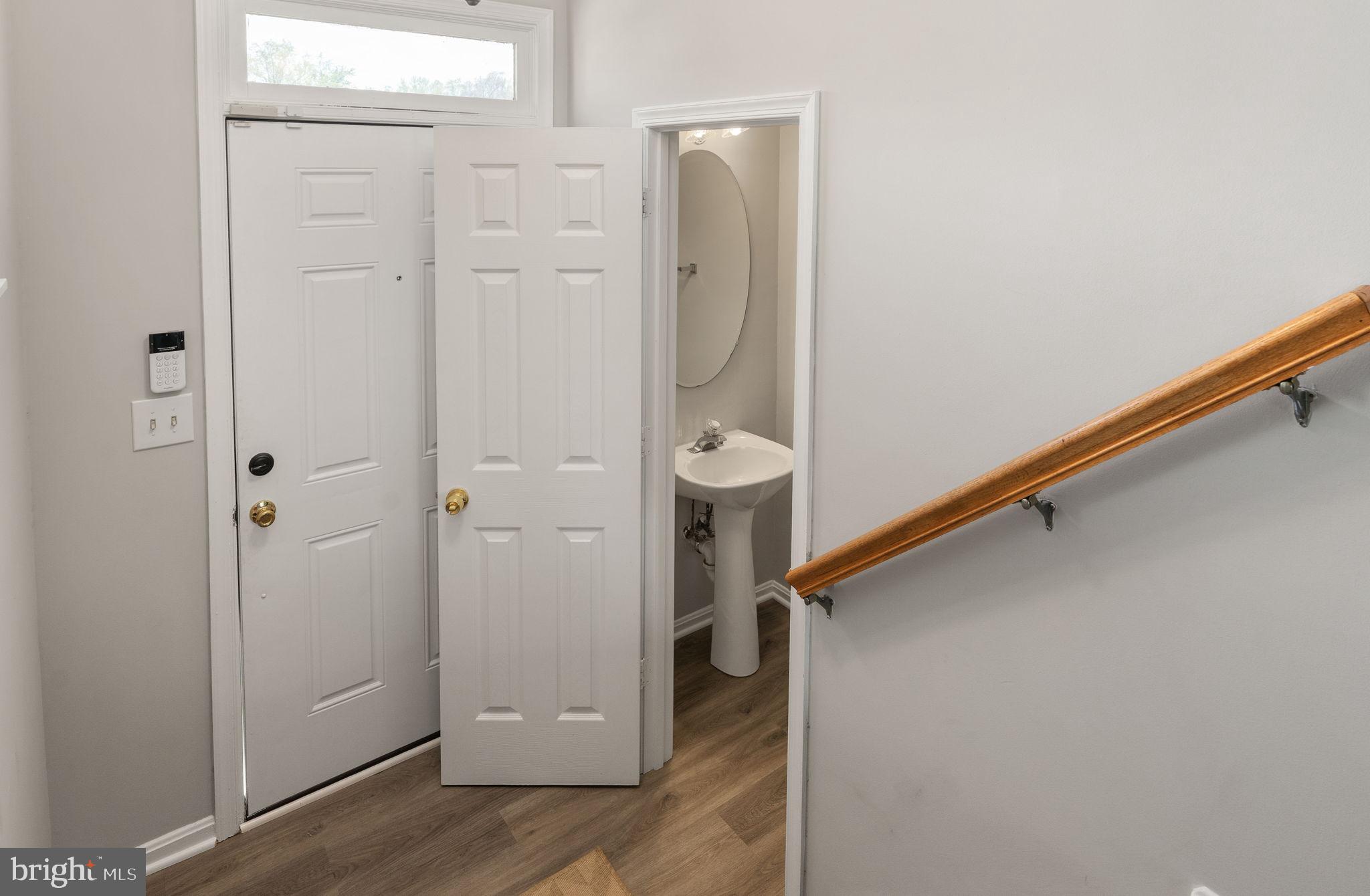 COURTS AT STAFFORD - Residential