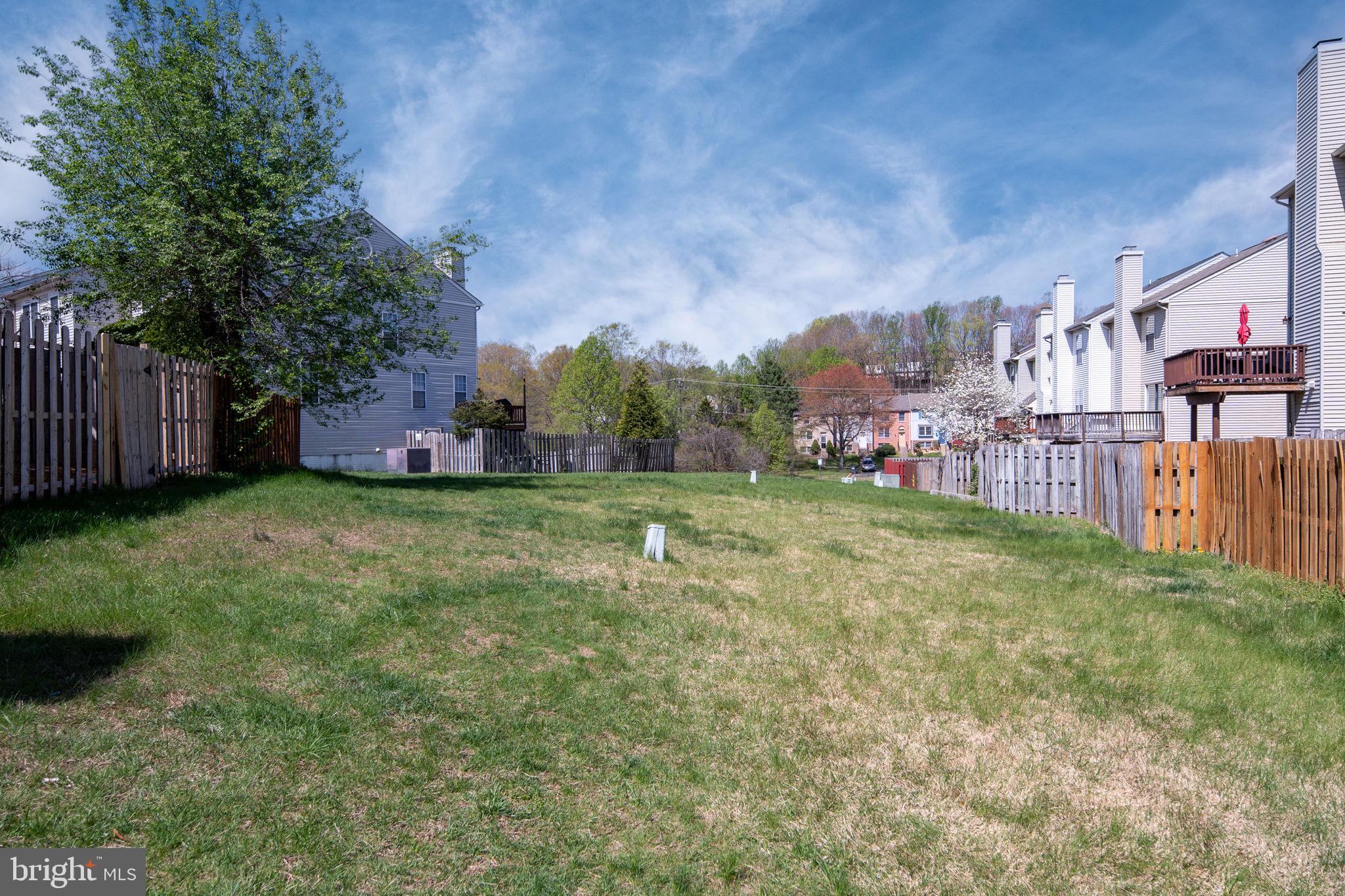 COURTS AT STAFFORD - Residential