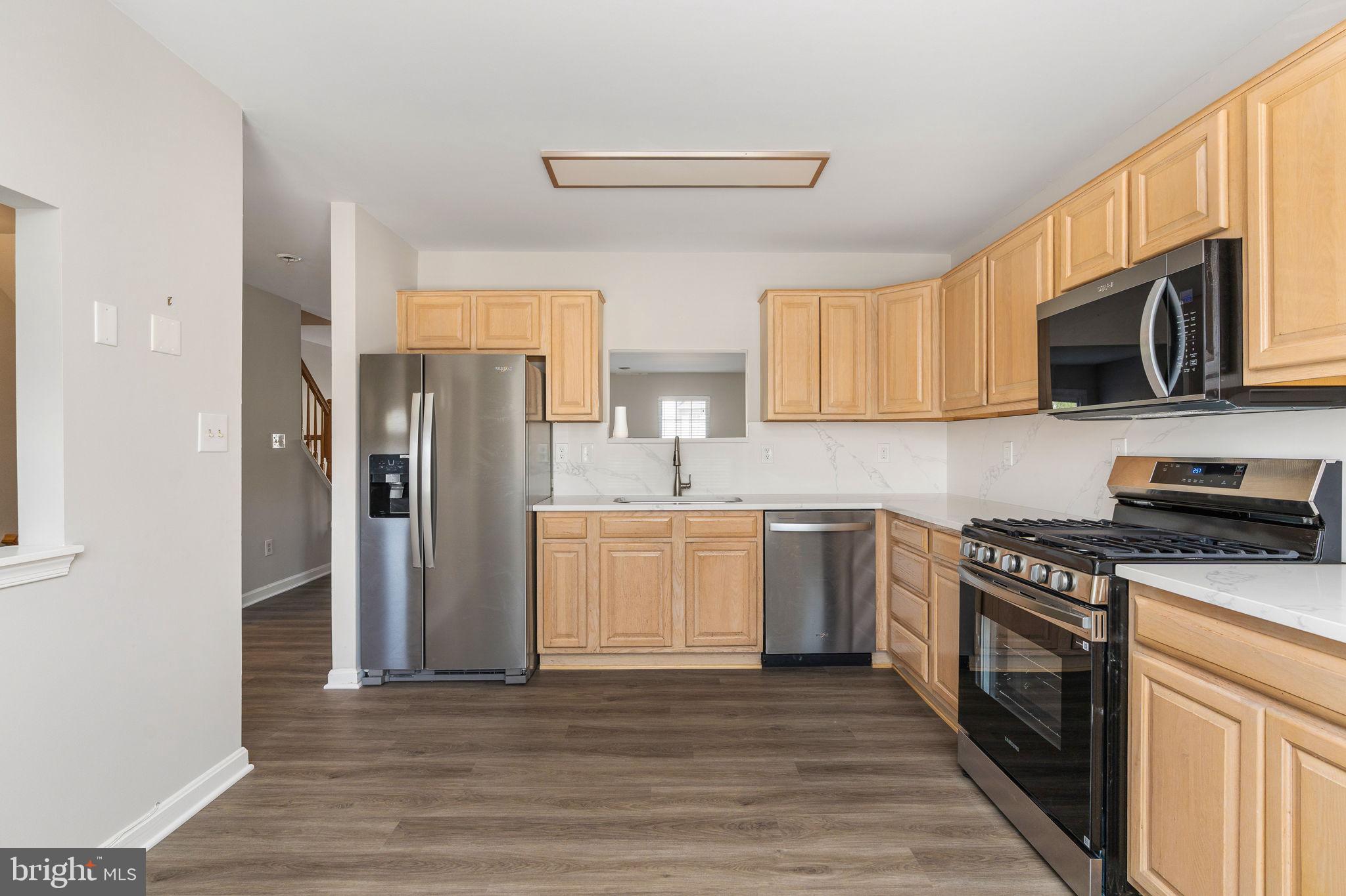 COURTS AT STAFFORD - Residential