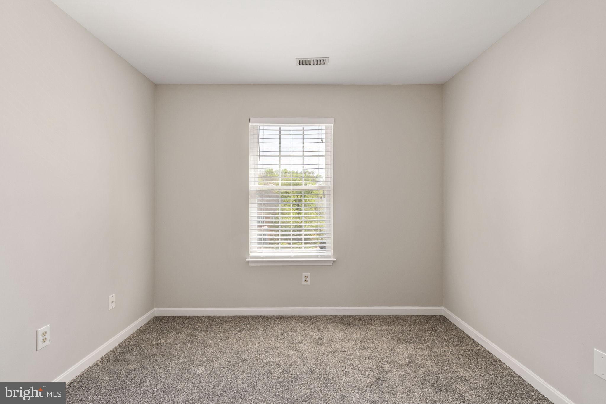 COURTS AT STAFFORD - Residential