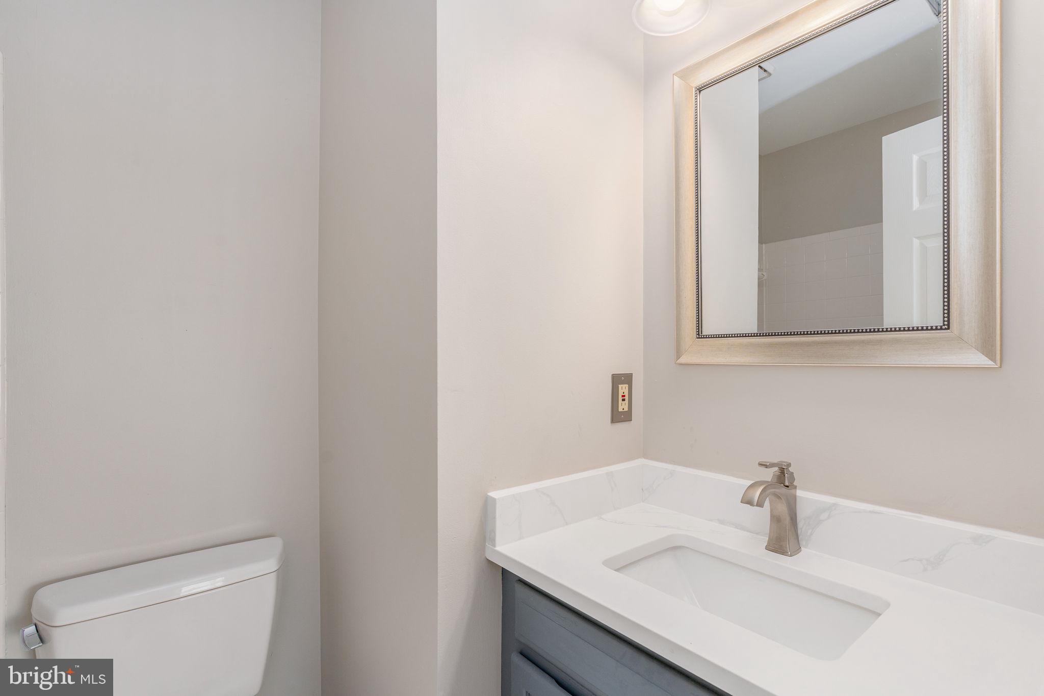 COURTS AT STAFFORD - Residential