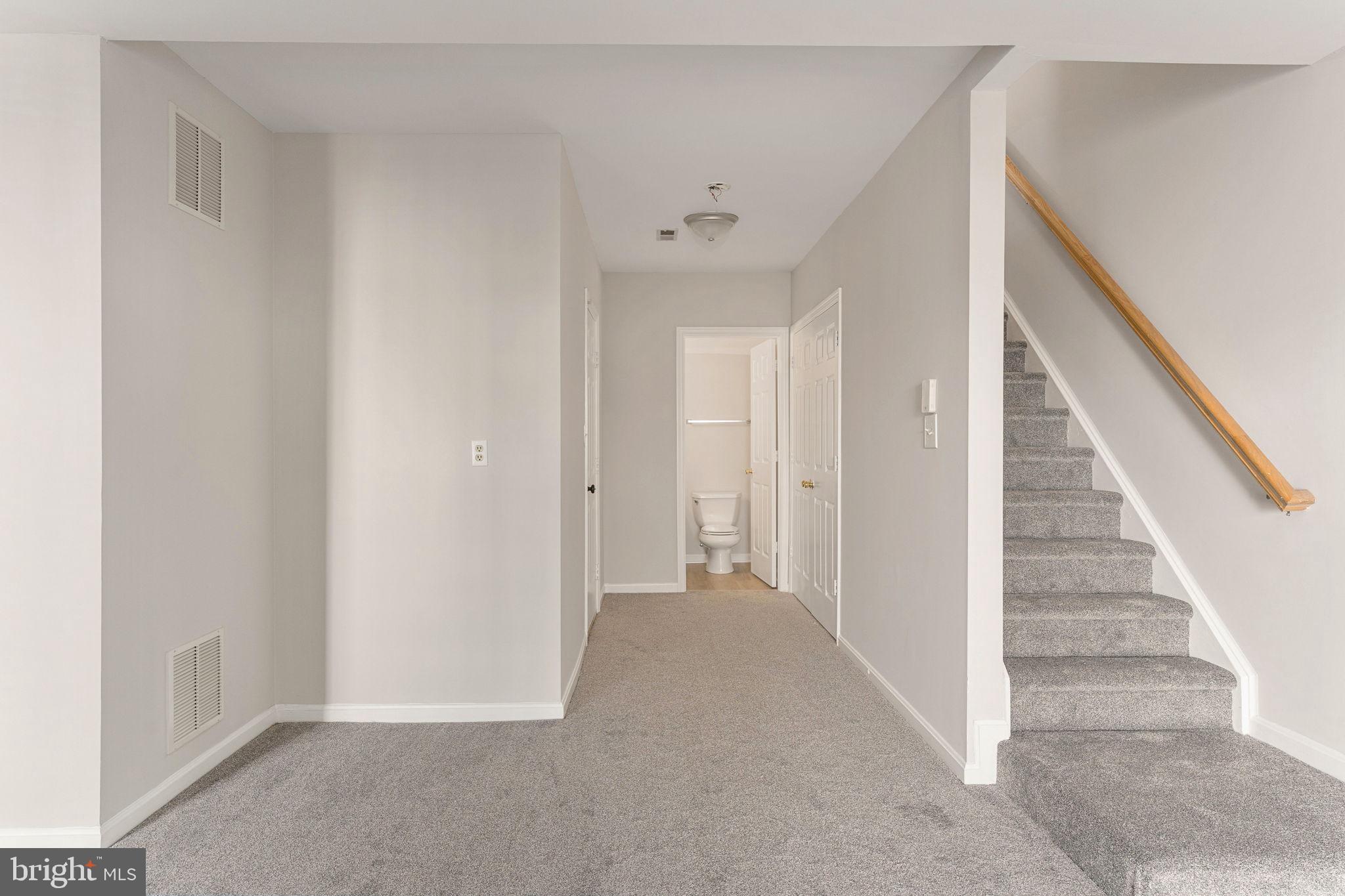 COURTS AT STAFFORD - Residential