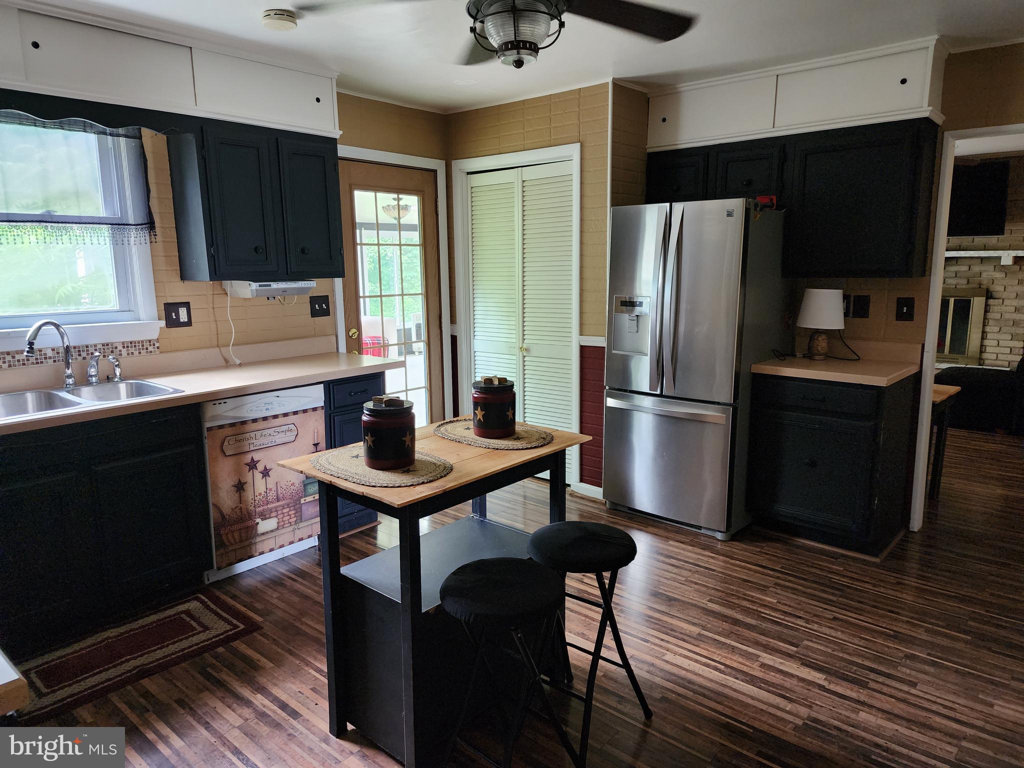 BRADDOCK ESTATES - Residential