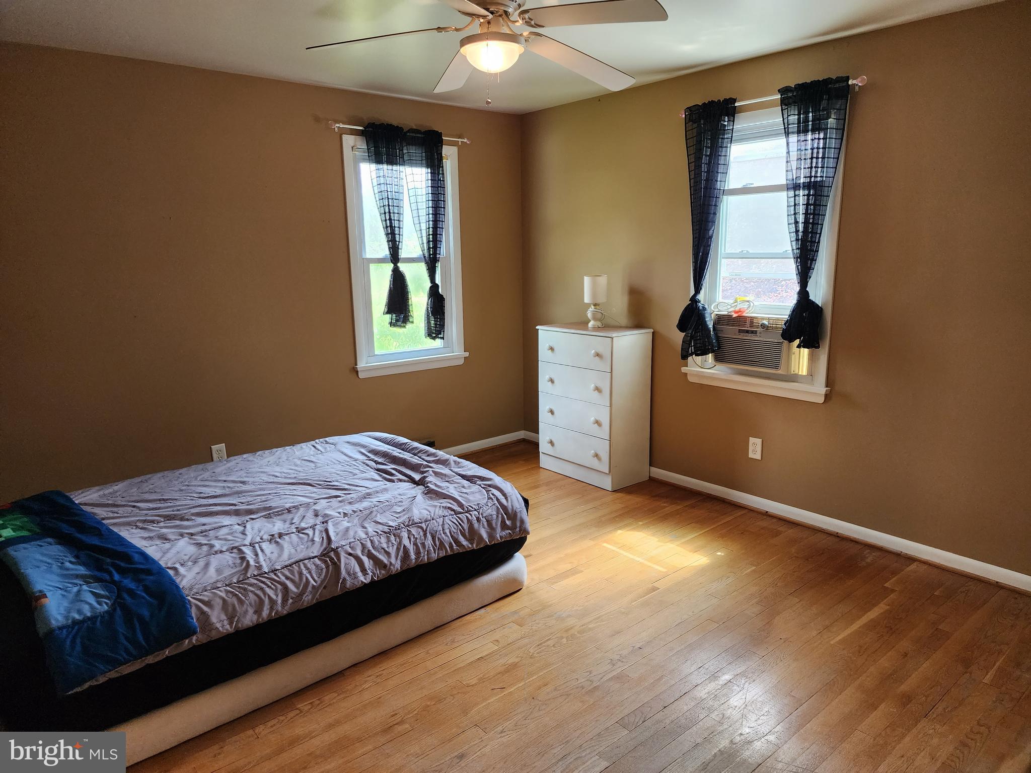 BRADDOCK ESTATES - Residential