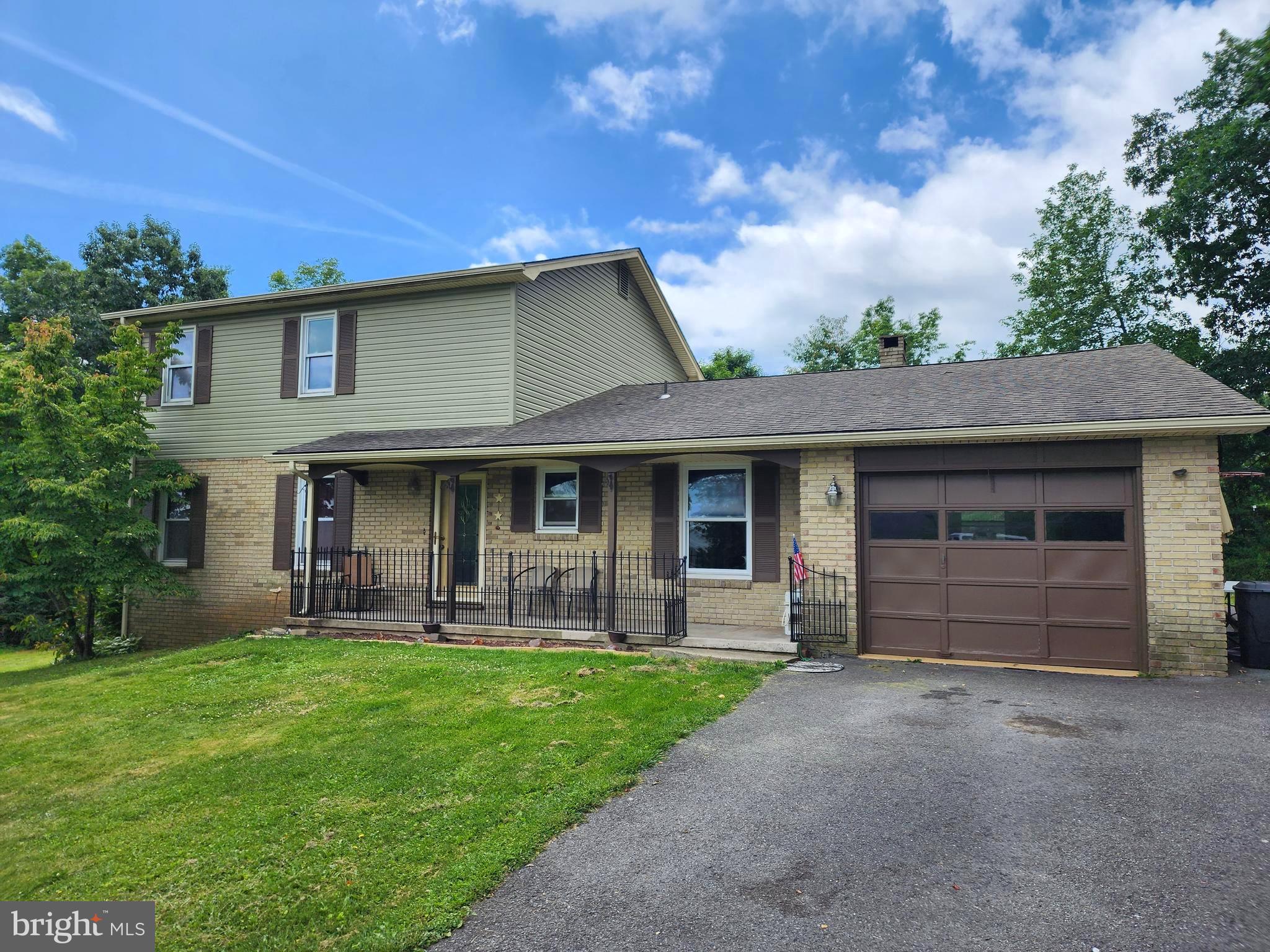 BRADDOCK ESTATES - Residential