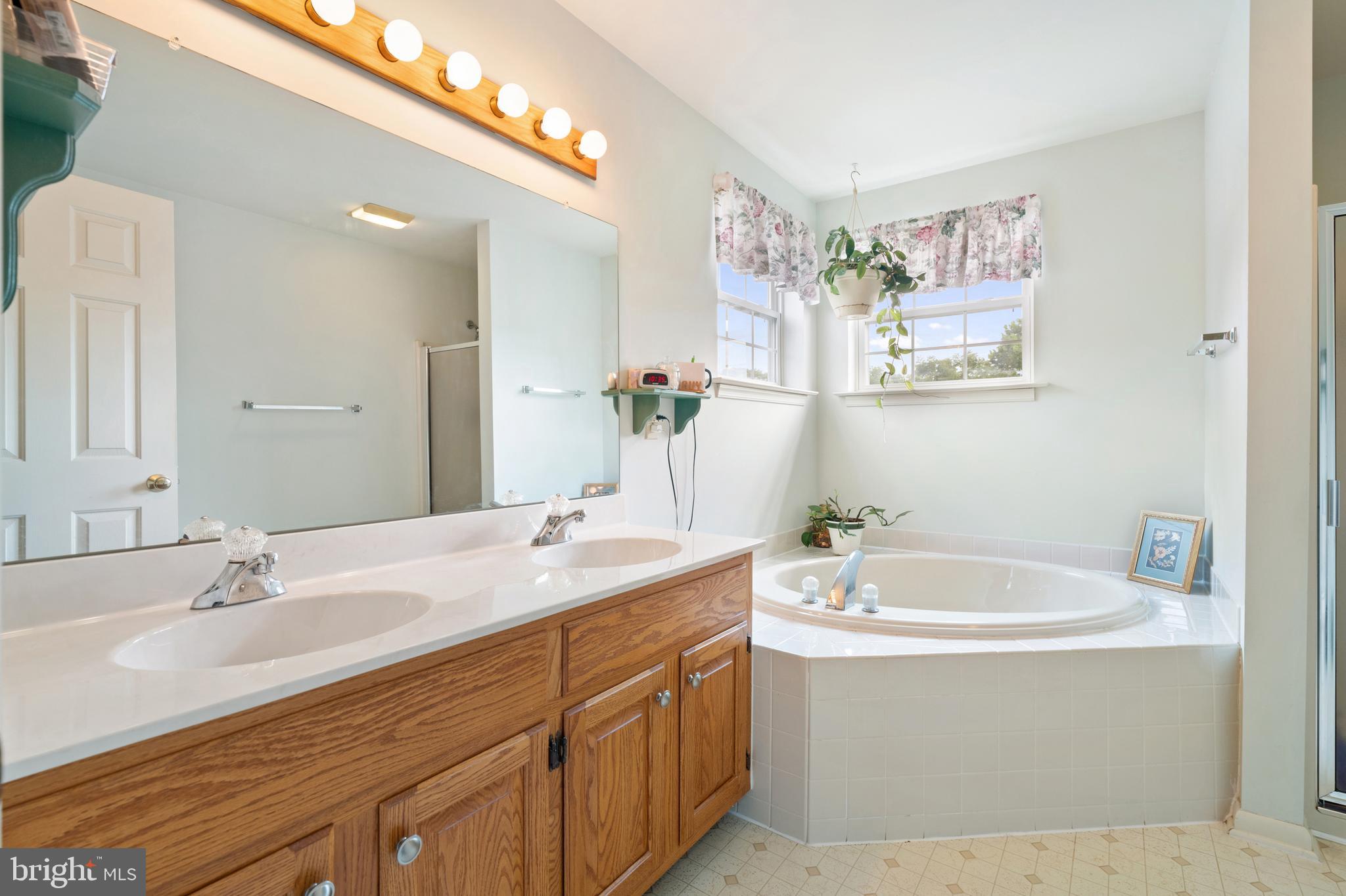 KINGSCOTE - Residential