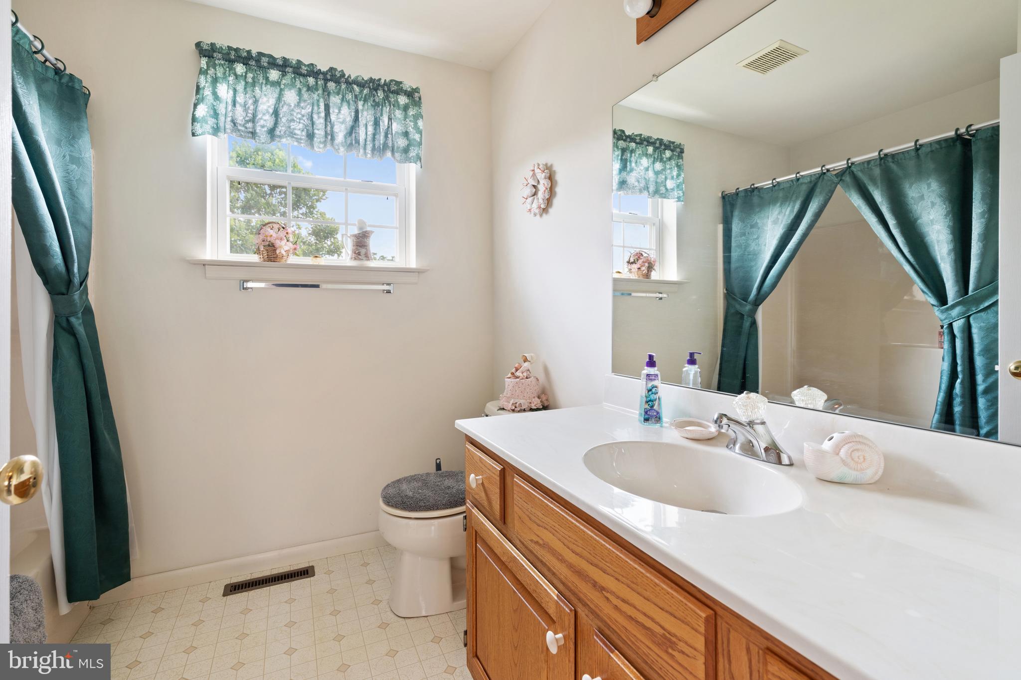 KINGSCOTE - Residential