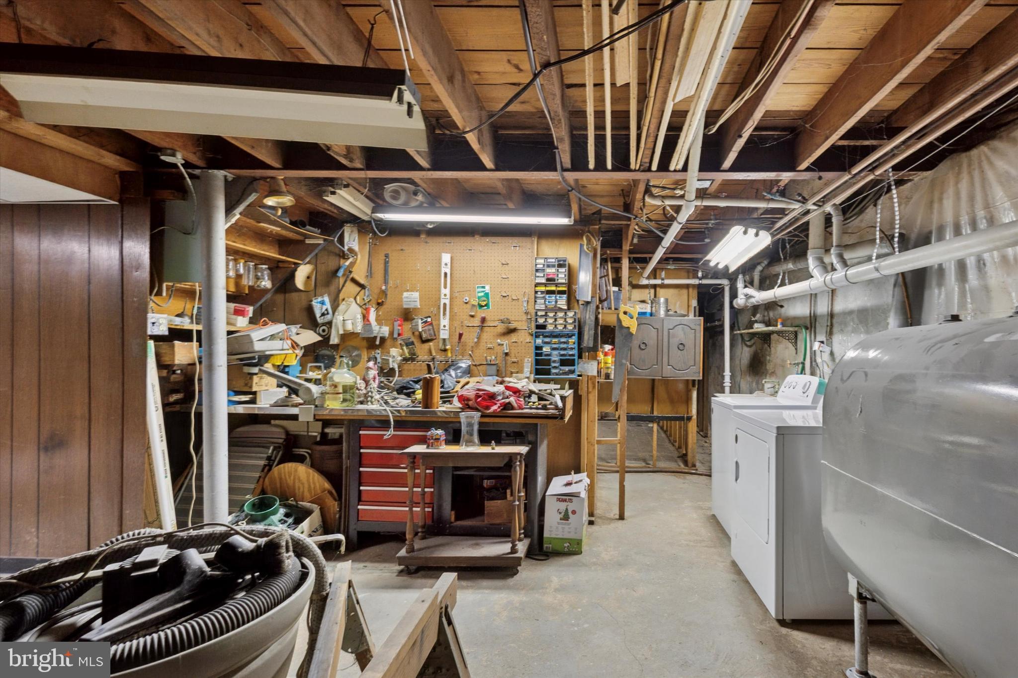 BLUE BELL GDNS - Residential