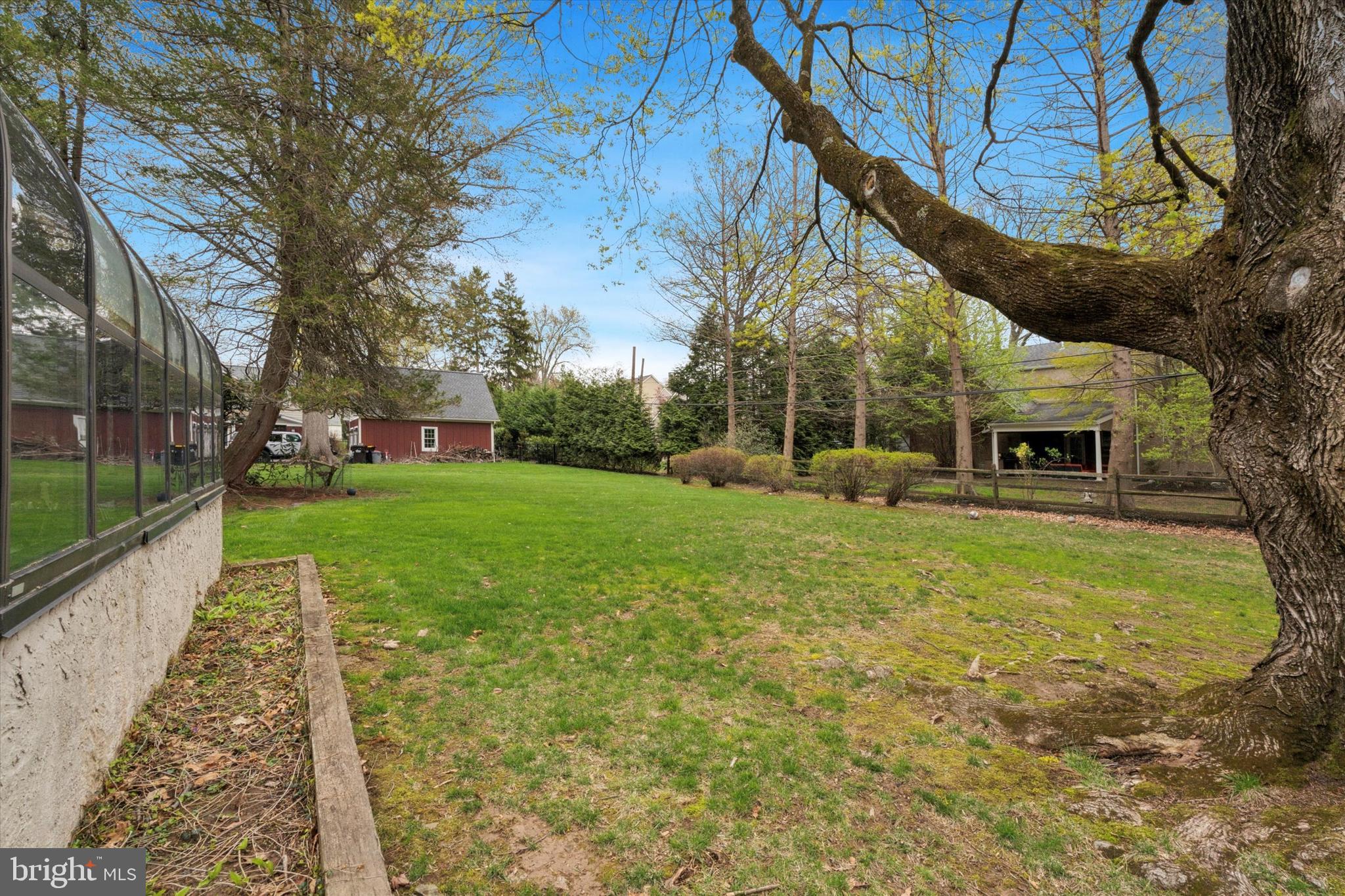 BLUE BELL GDNS - Residential