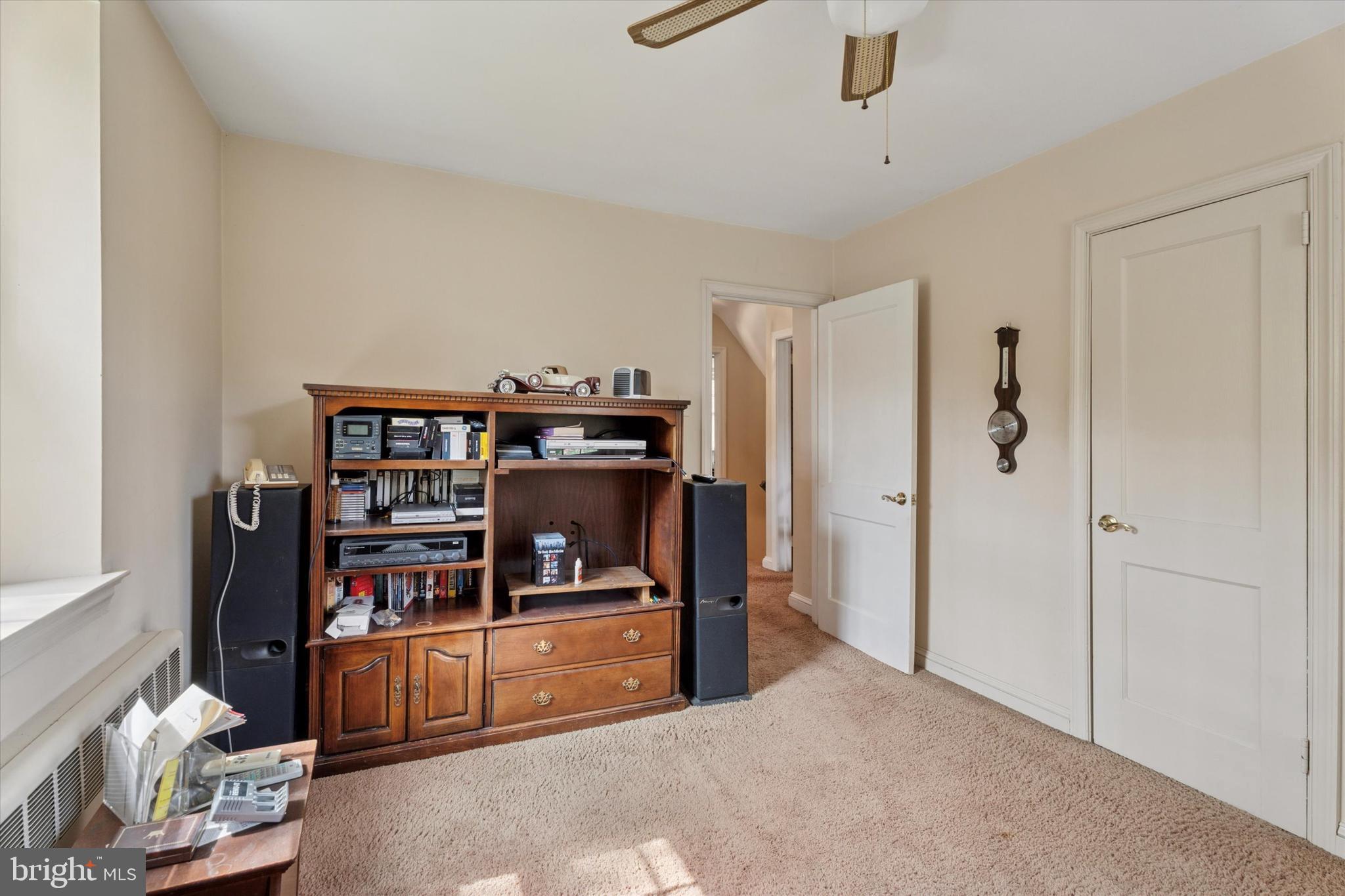 BLUE BELL GDNS - Residential