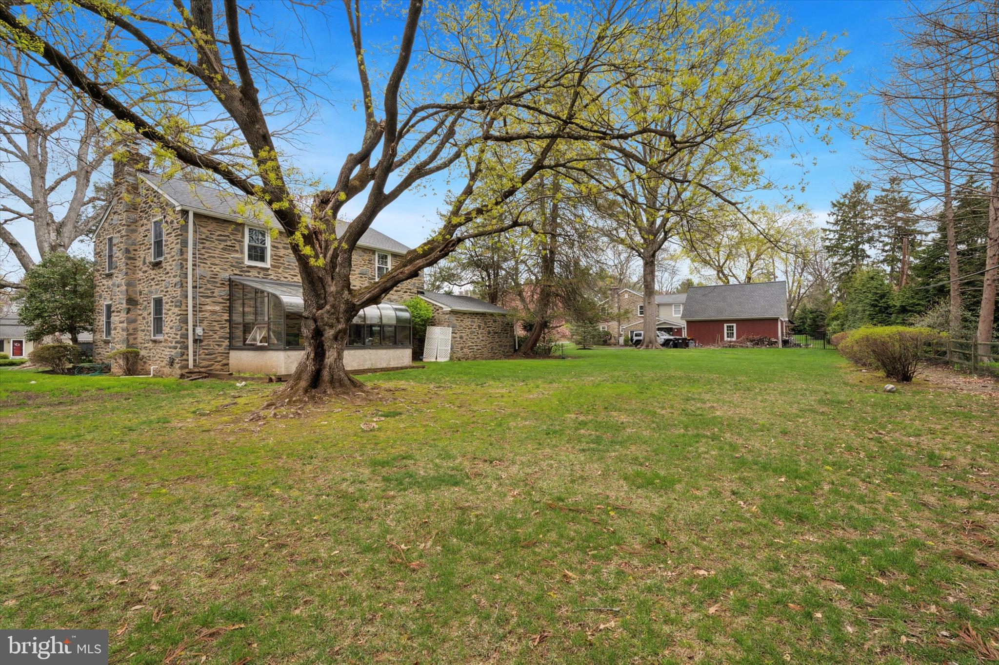 BLUE BELL GDNS - Residential