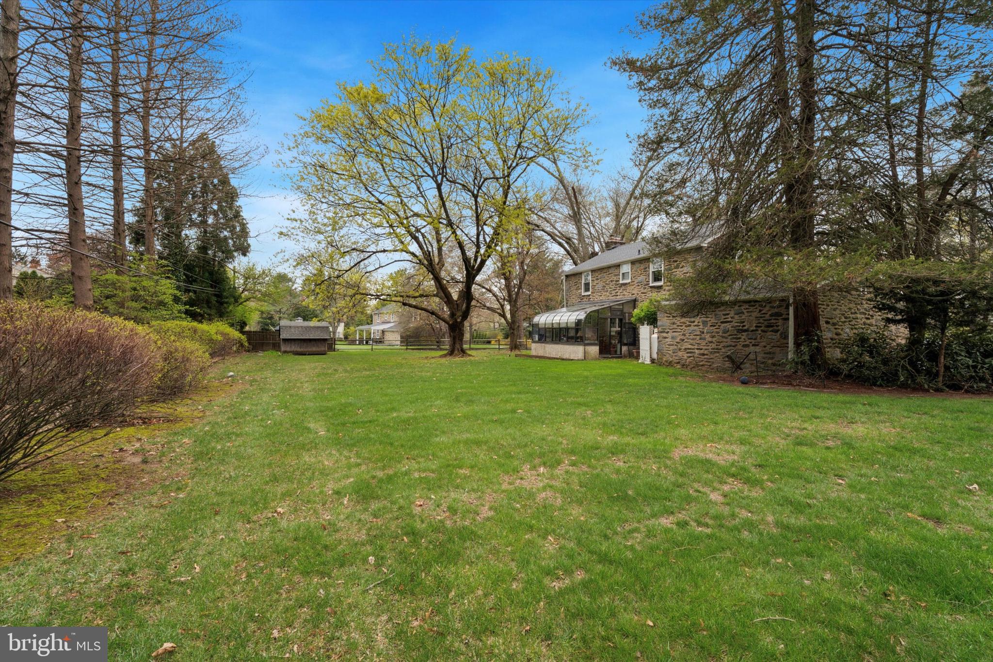 BLUE BELL GDNS - Residential