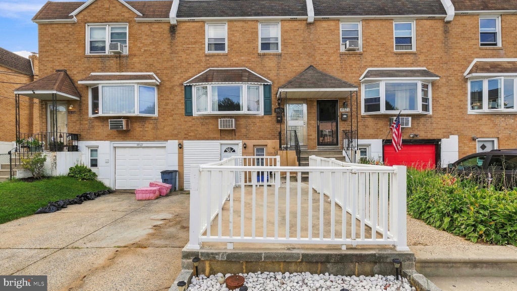 Photo of 10025 S Canterbury Road, PHILADELPHIA, PA 19114 (MLS # PAPH2663410)