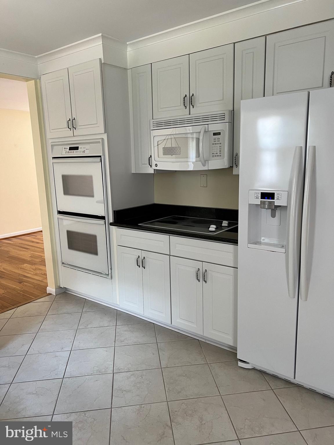 FOUNTAIN HEAD - Residential Lease