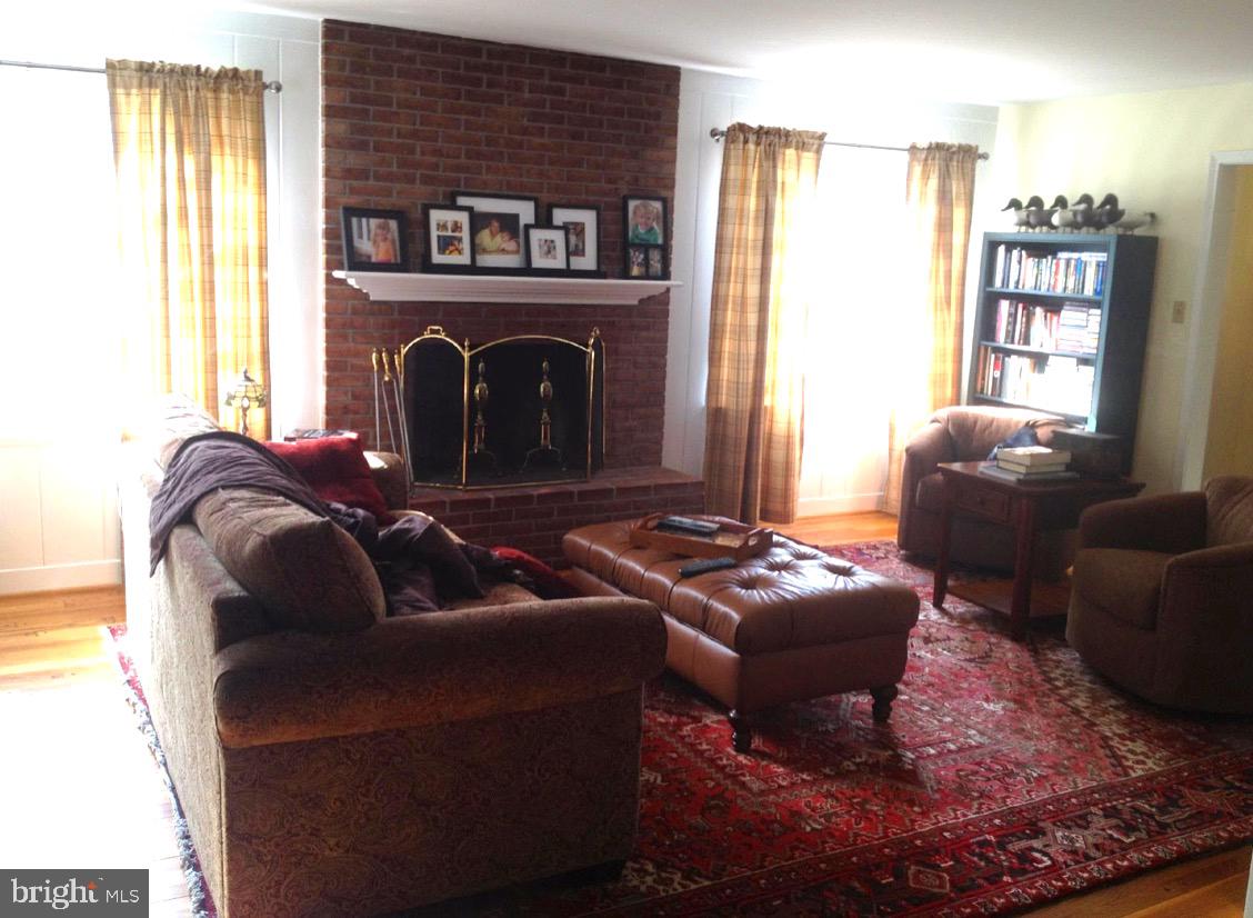 FOUNTAIN HEAD - Residential Lease