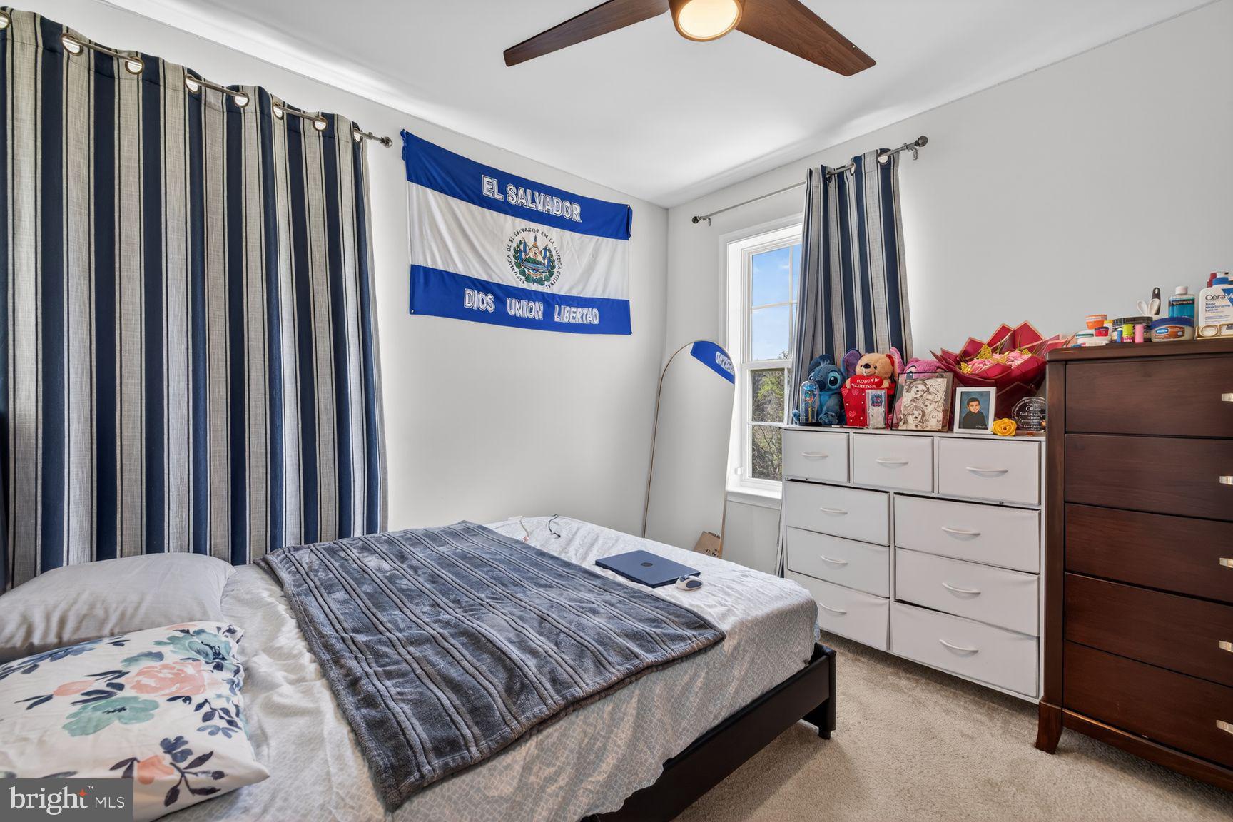 WEST FIELDS - Residential