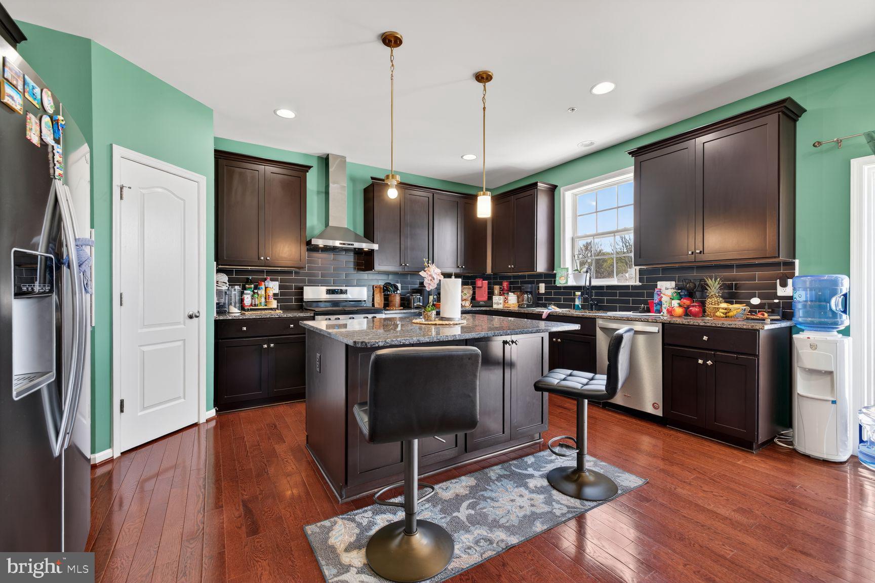 WEST FIELDS - Residential