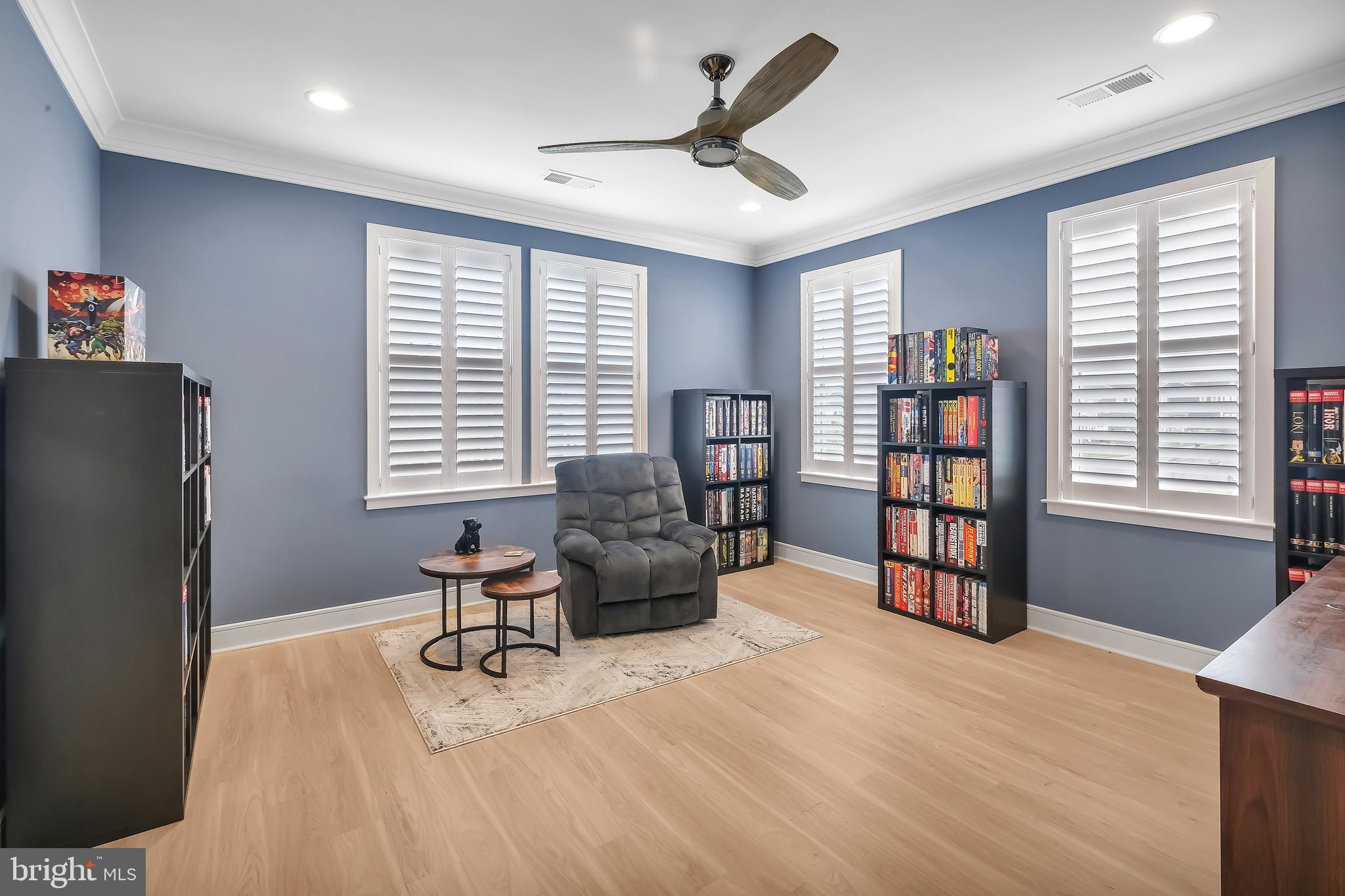 MEADOWBROOK - Residential