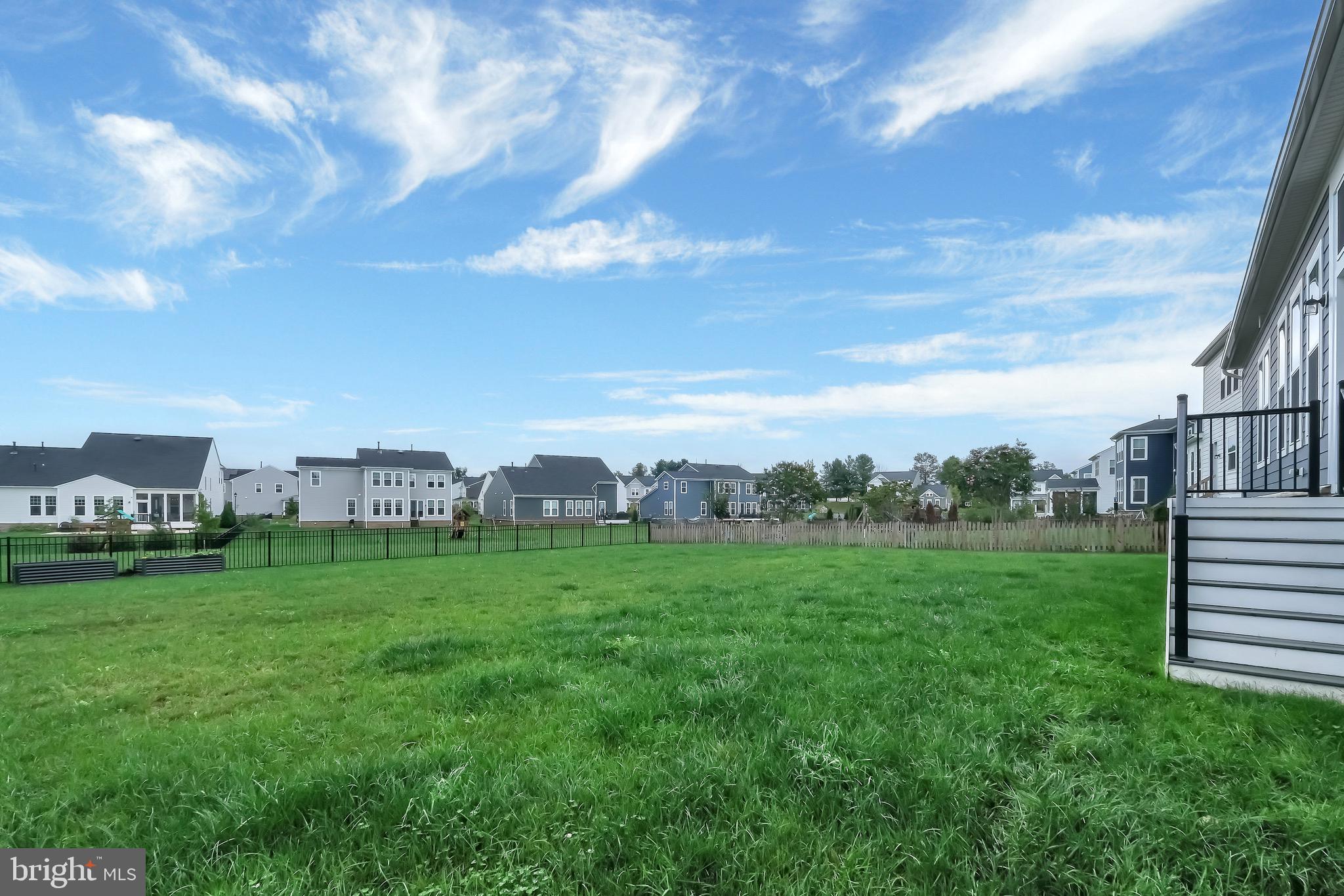 MEADOWBROOK - Residential