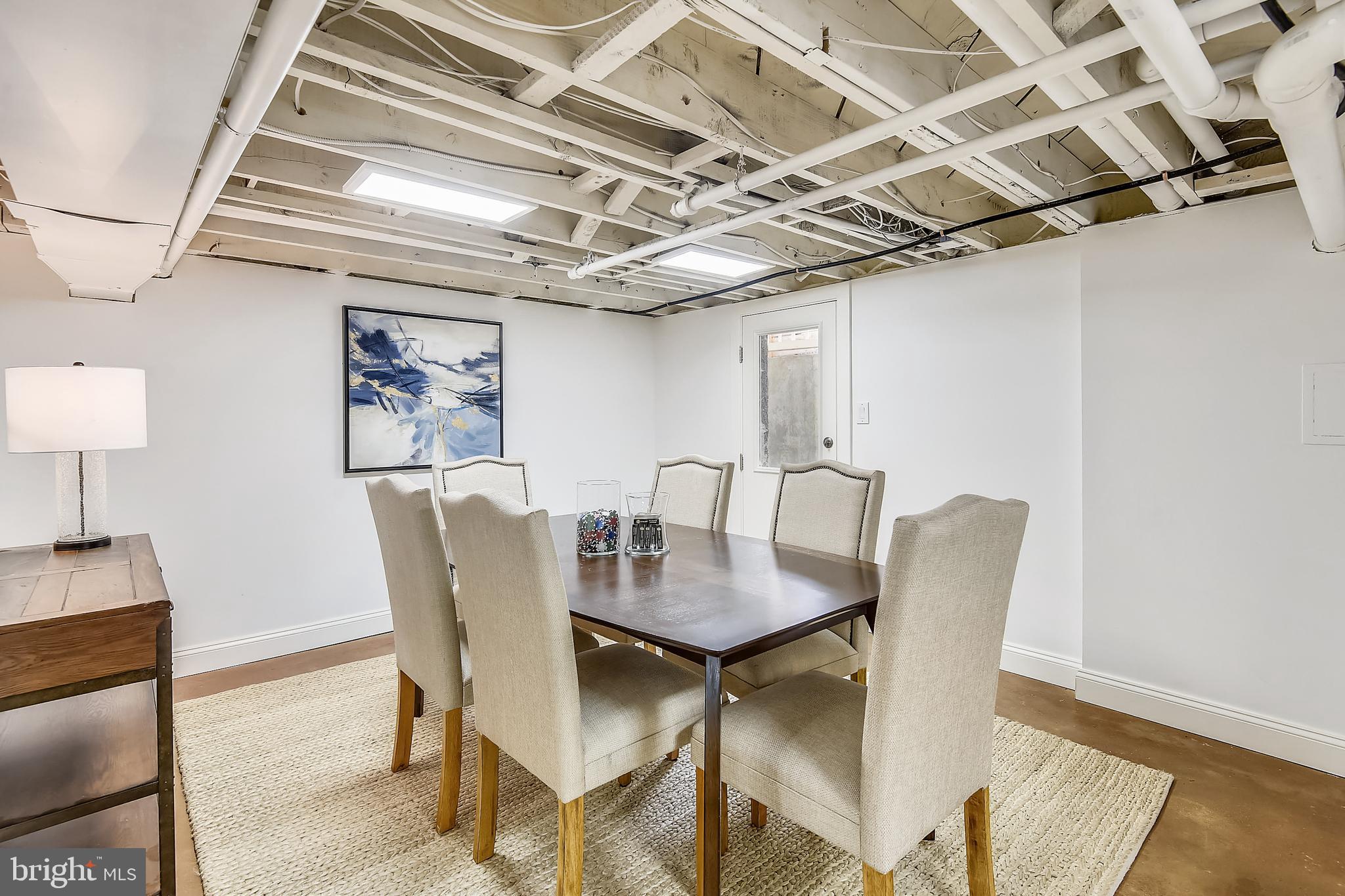 LYON VILLAGE - Residential