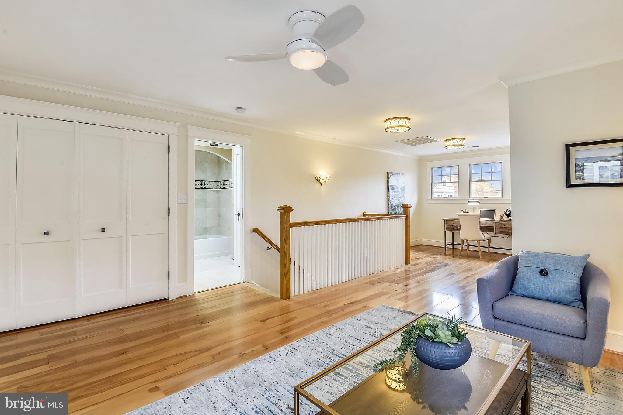 LYON VILLAGE - Residential