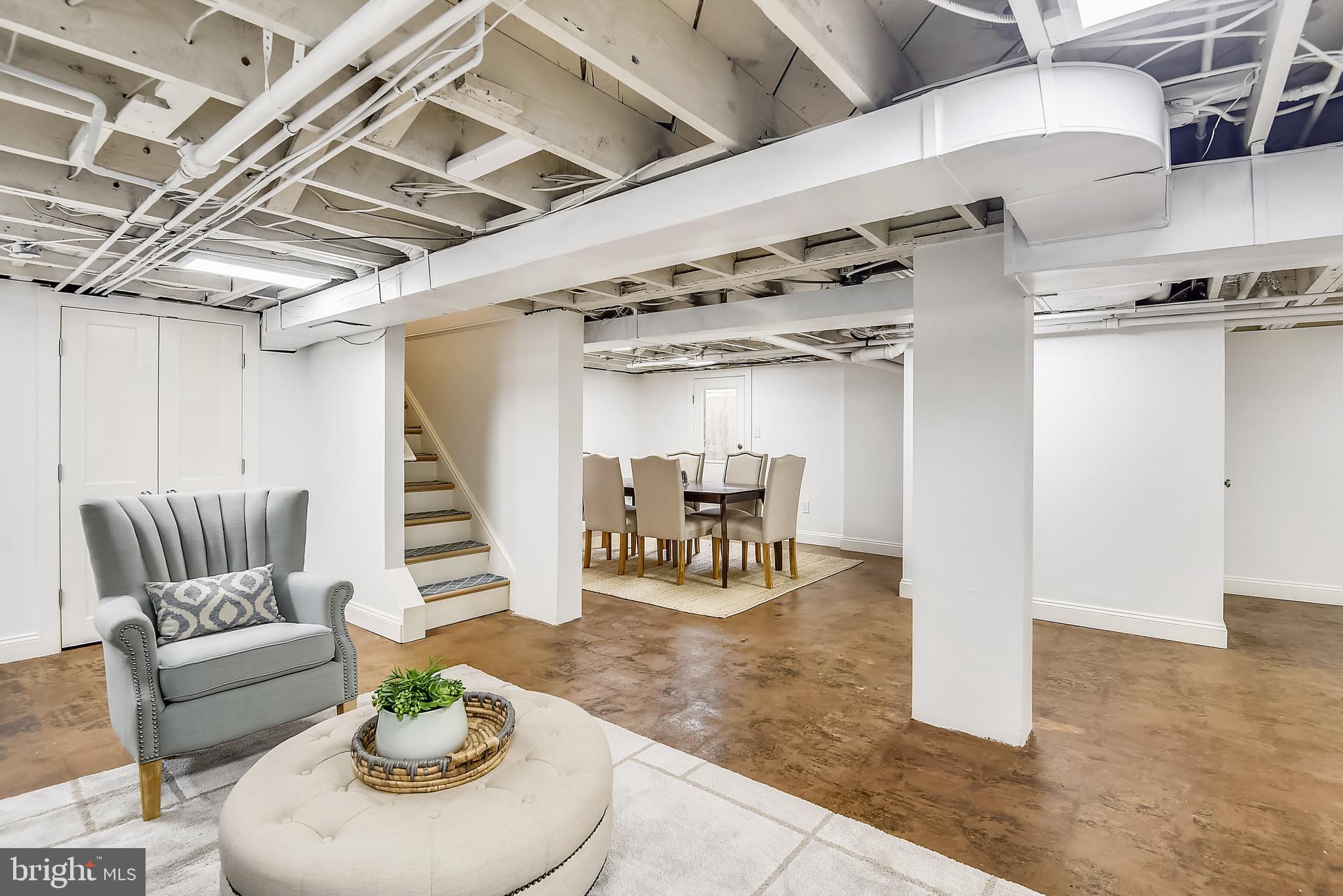 LYON VILLAGE - Residential