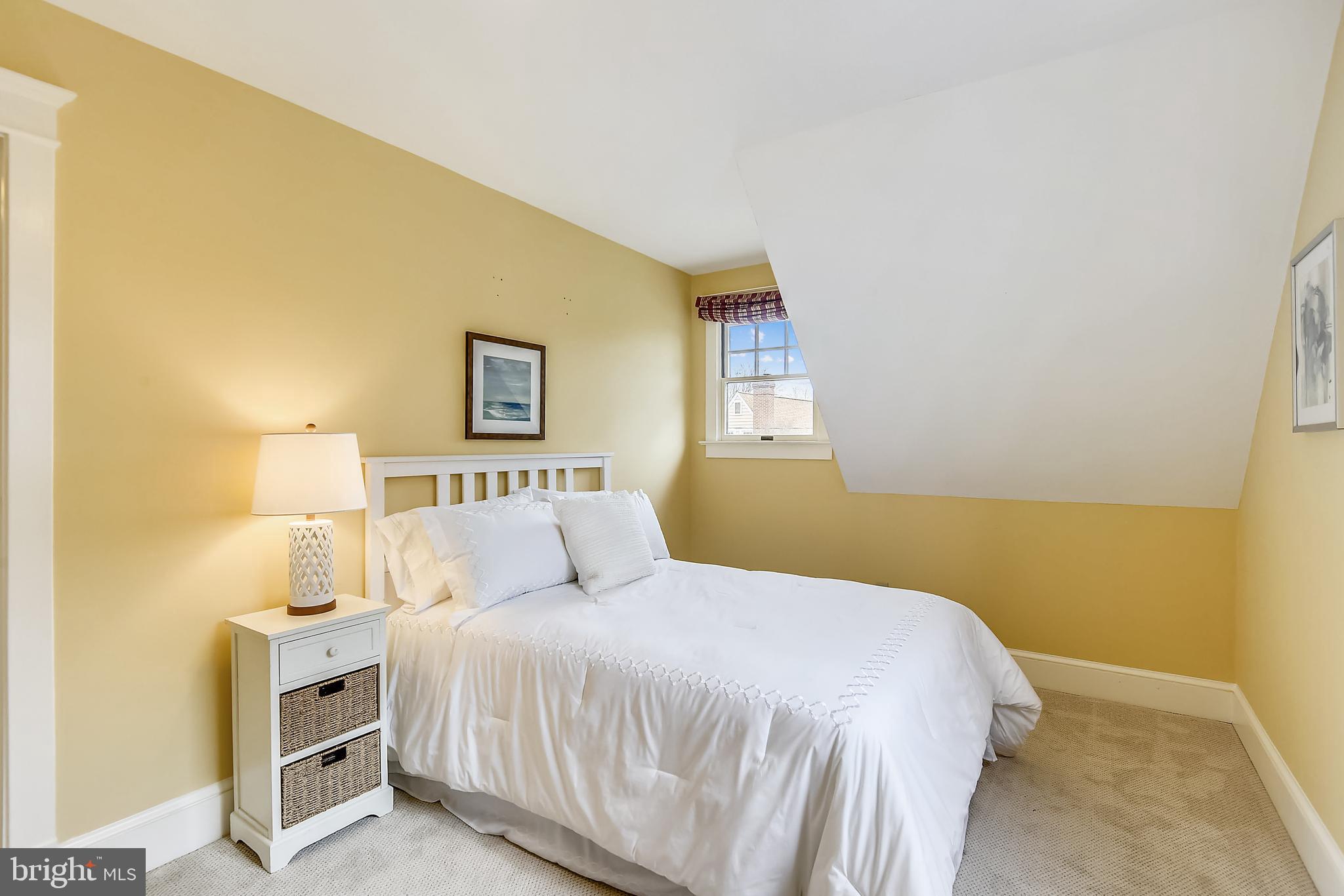 LYON VILLAGE - Residential