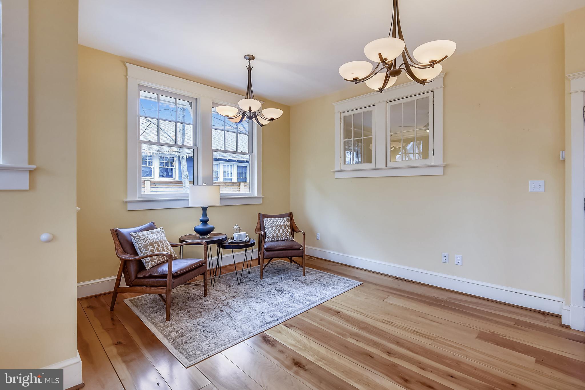 LYON VILLAGE - Residential