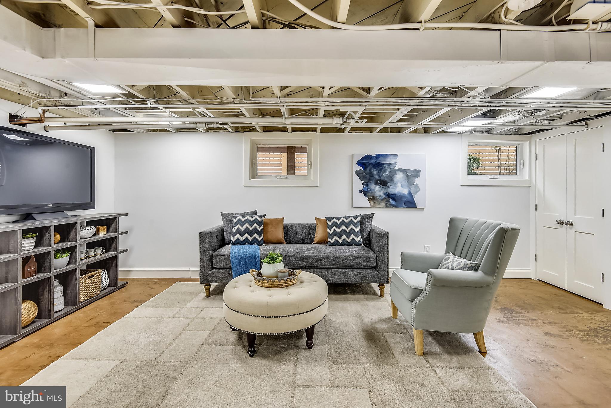 LYON VILLAGE - Residential