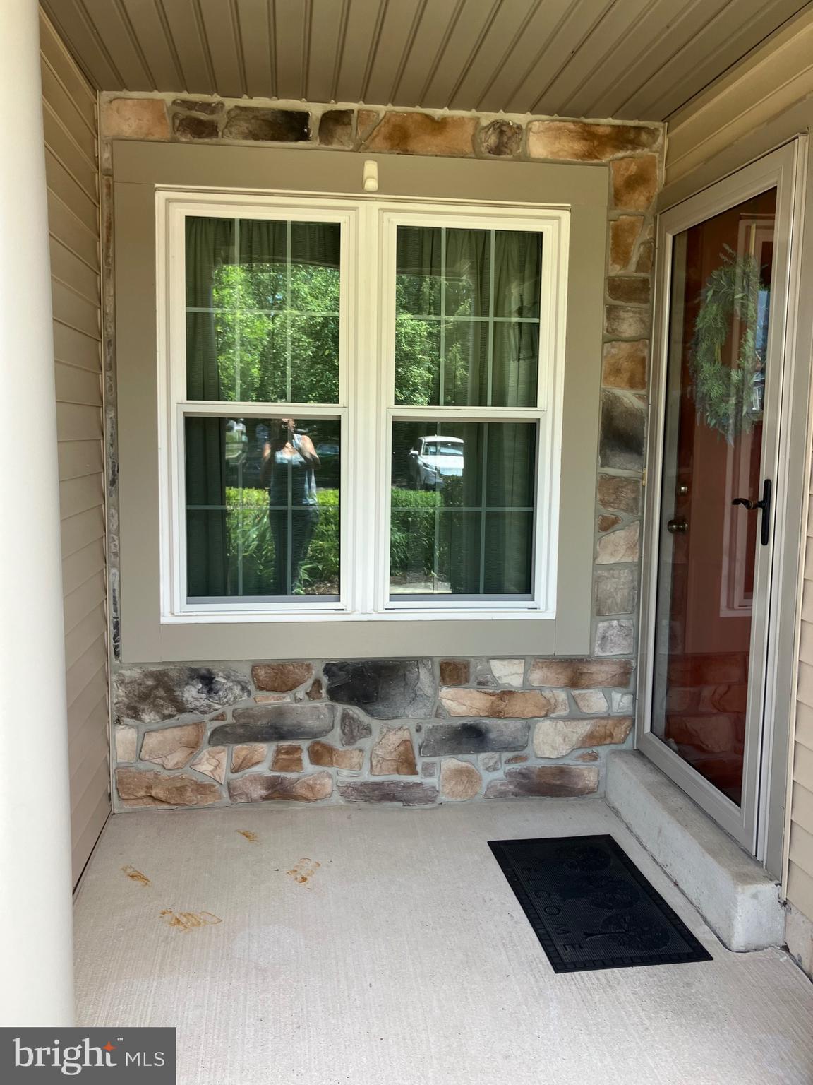 204 CARRINGTON COURT