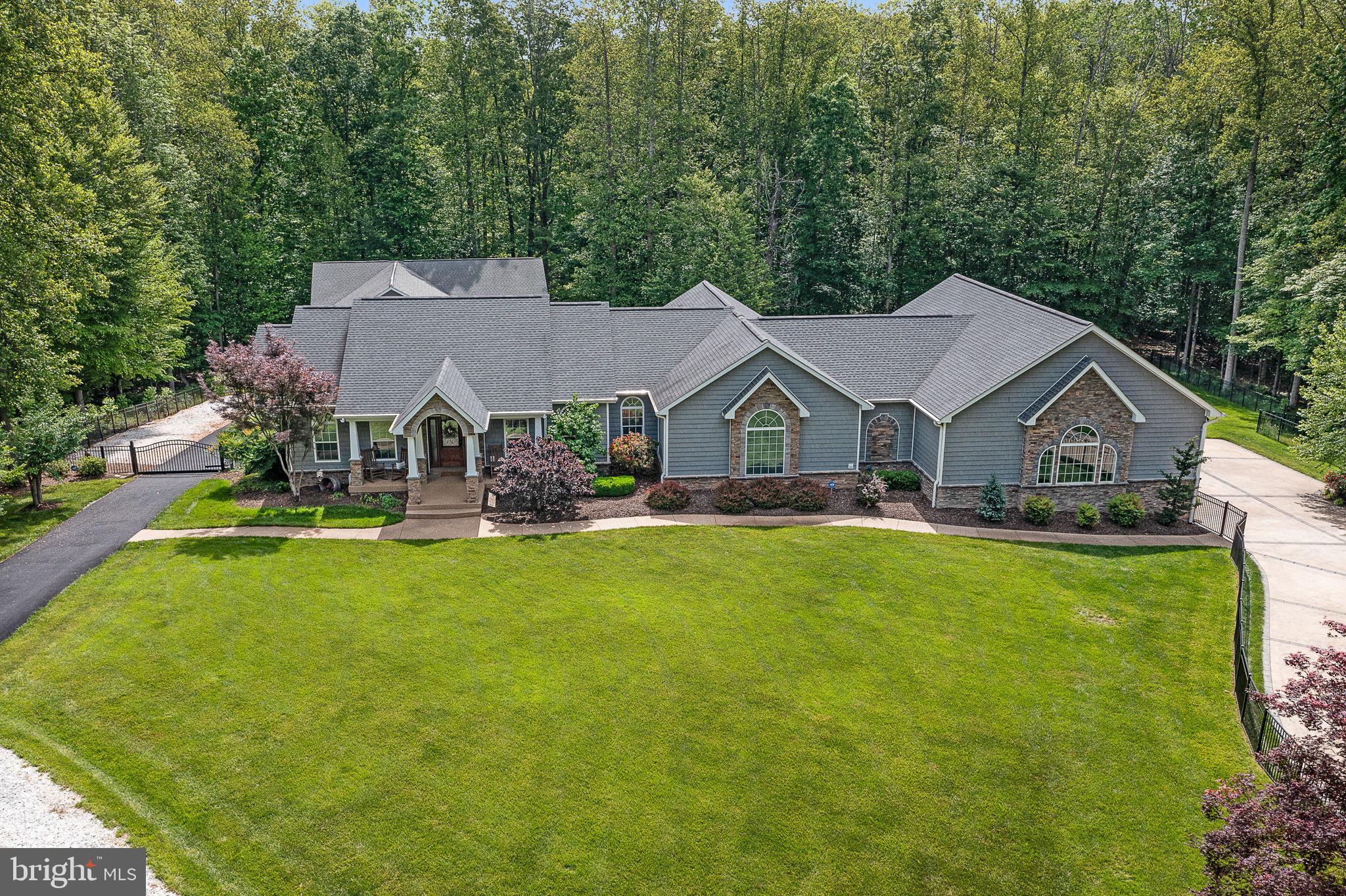 264 HOLLY BERRY ROAD
