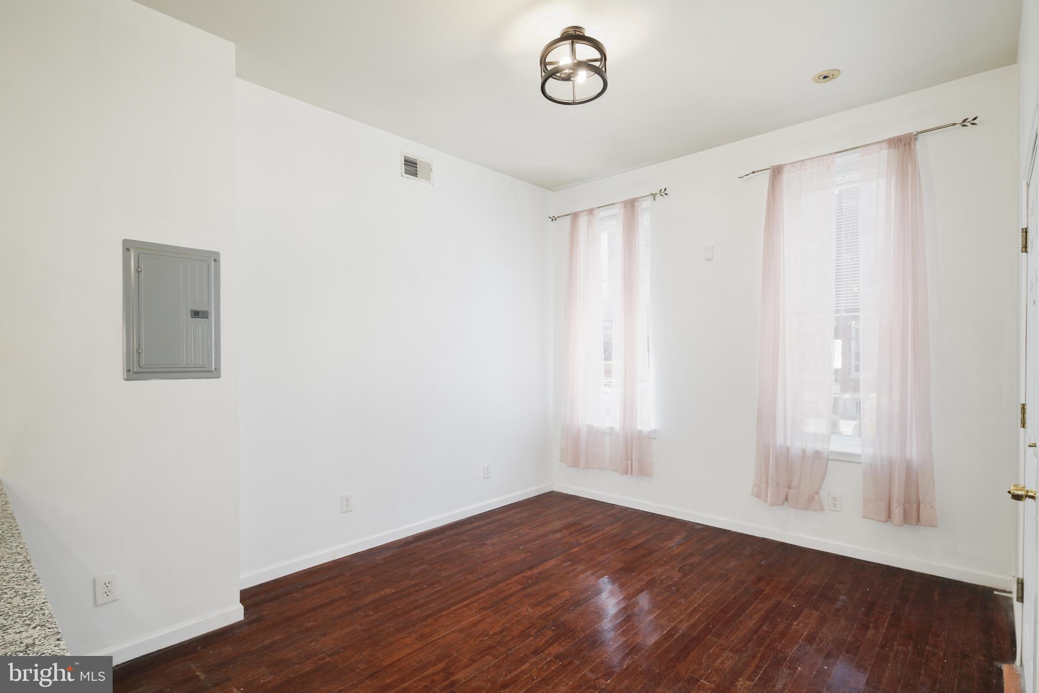 PHILADELPHIA (WEST) - Residential Income