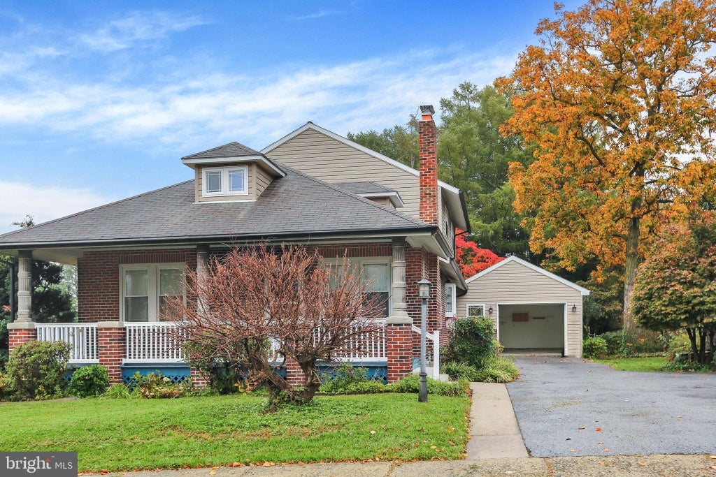 Photo of 27 S Chestnut Street, ELVERSON, PA 19520 (MLS # PACT2138016)