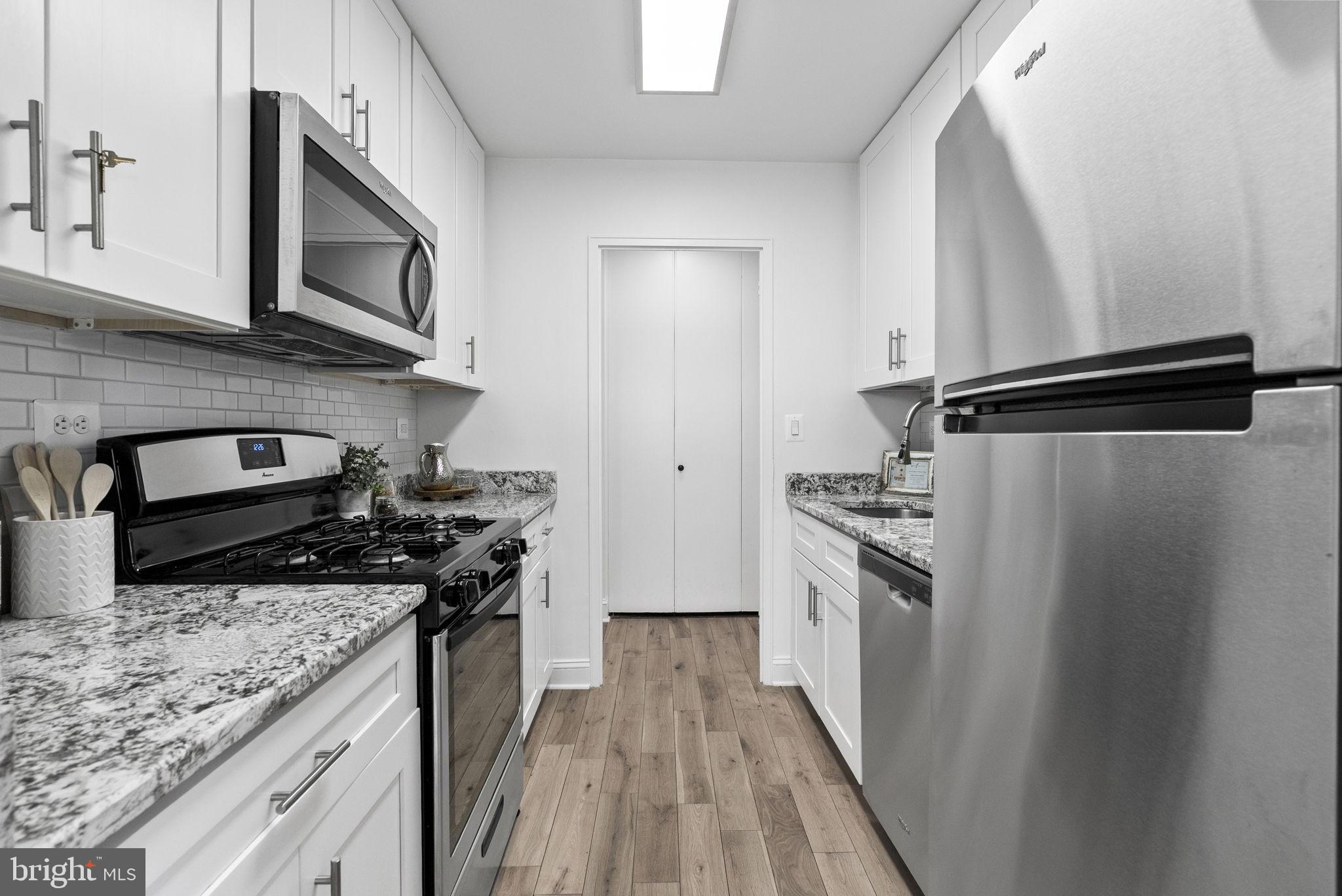 OAK HILL - Residential