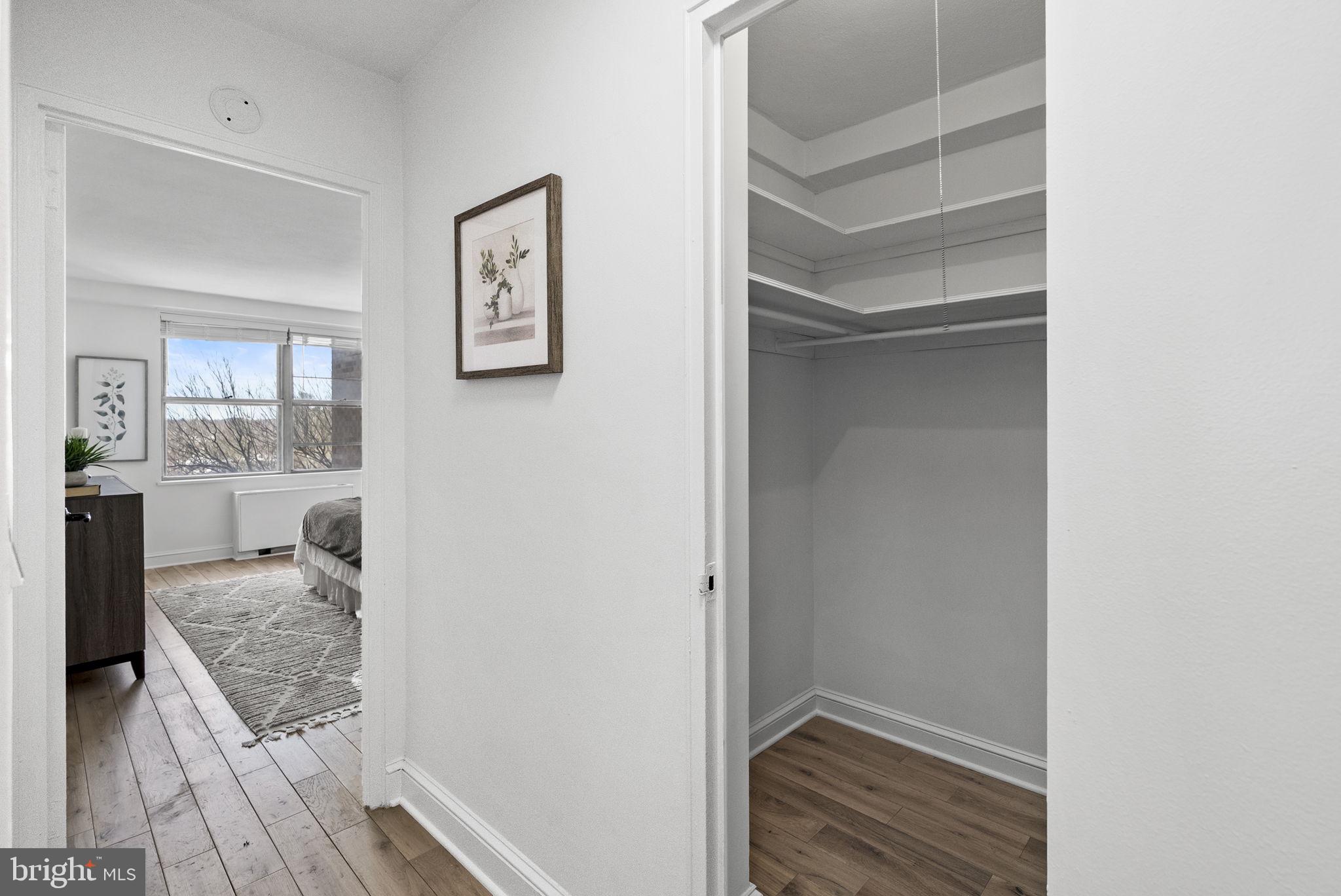 OAK HILL - Residential