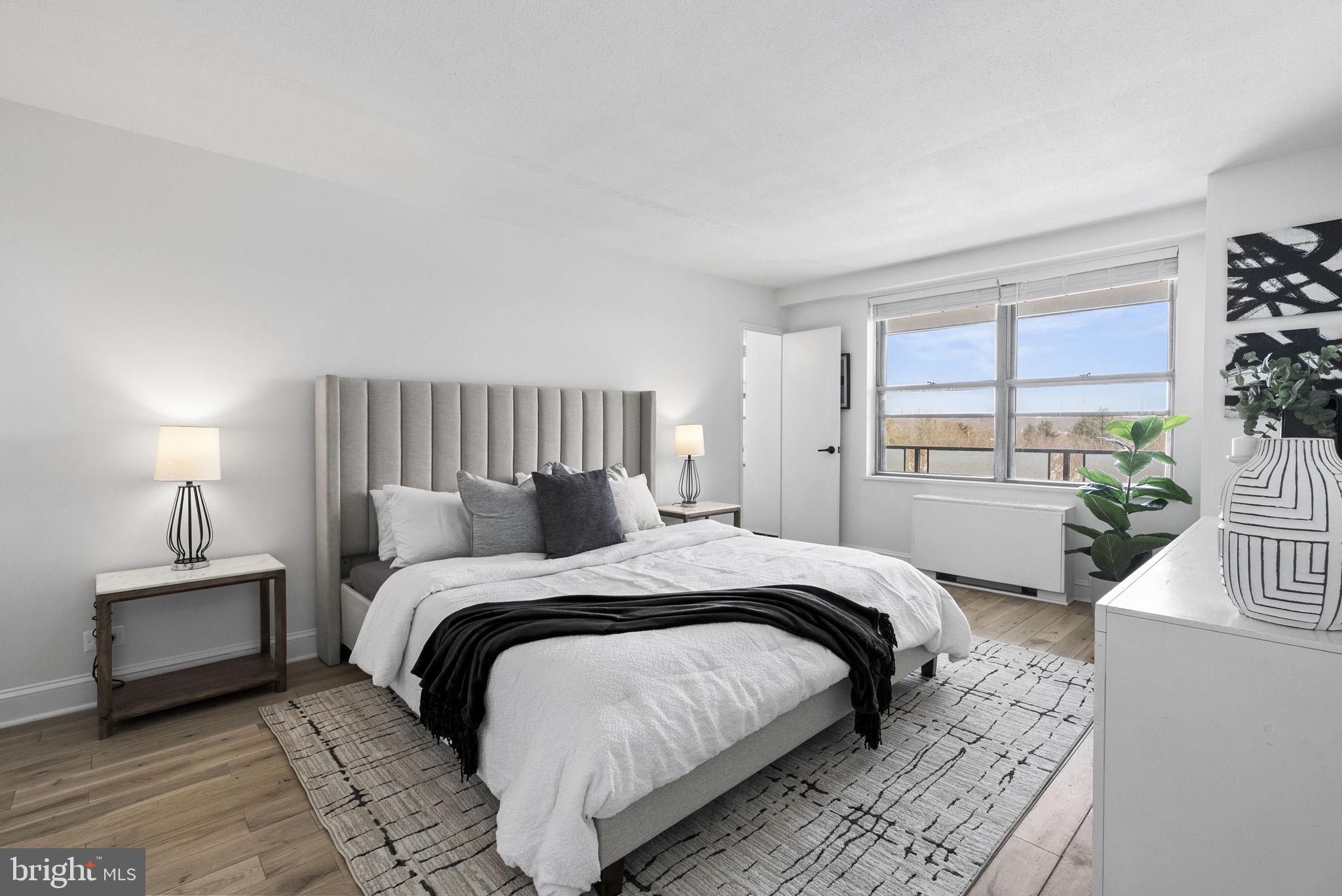 OAK HILL - Residential