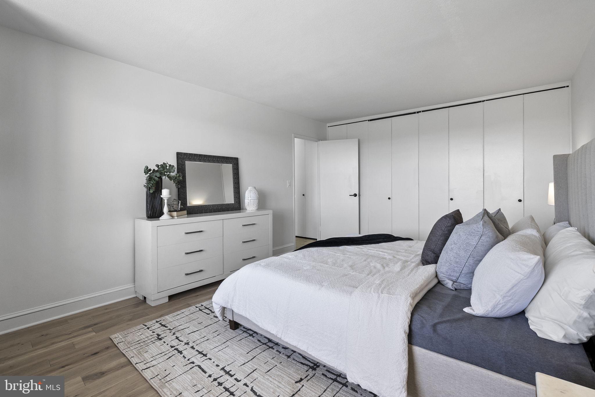 OAK HILL - Residential