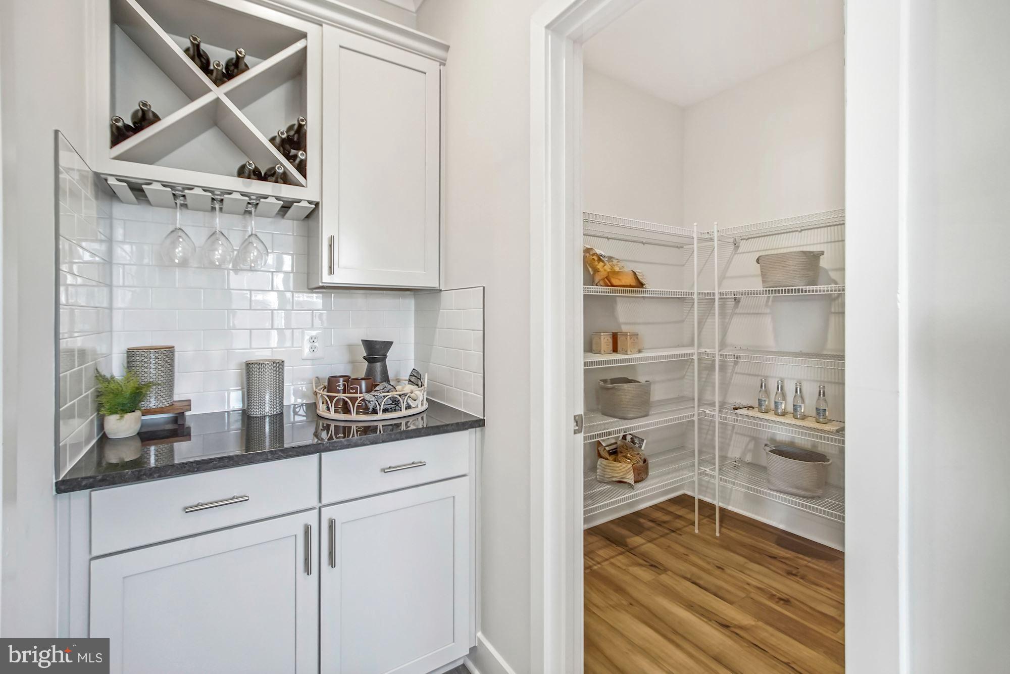 ST. CHARLES - Residential