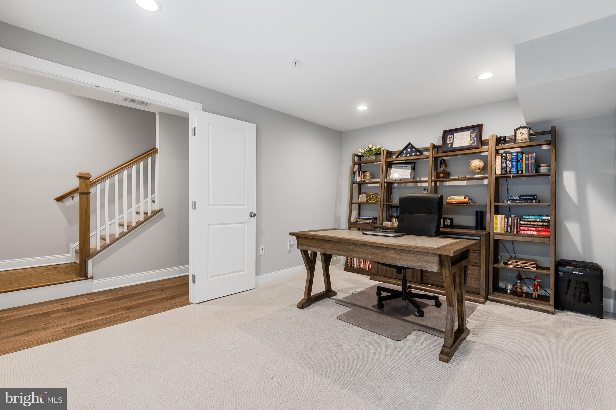 FREELAND SQUARE - Residential