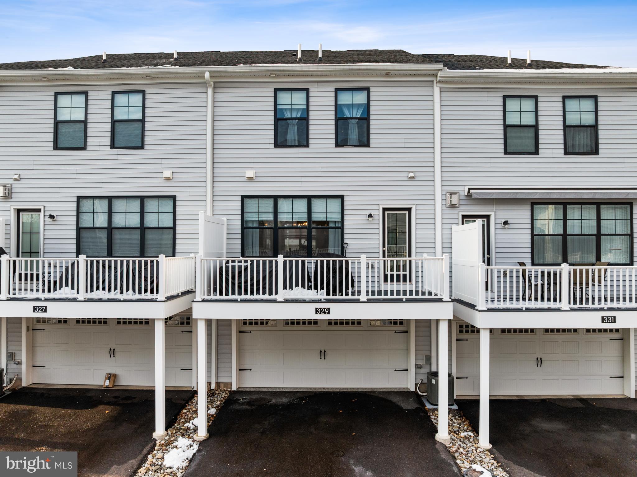 FREELAND SQUARE - Residential