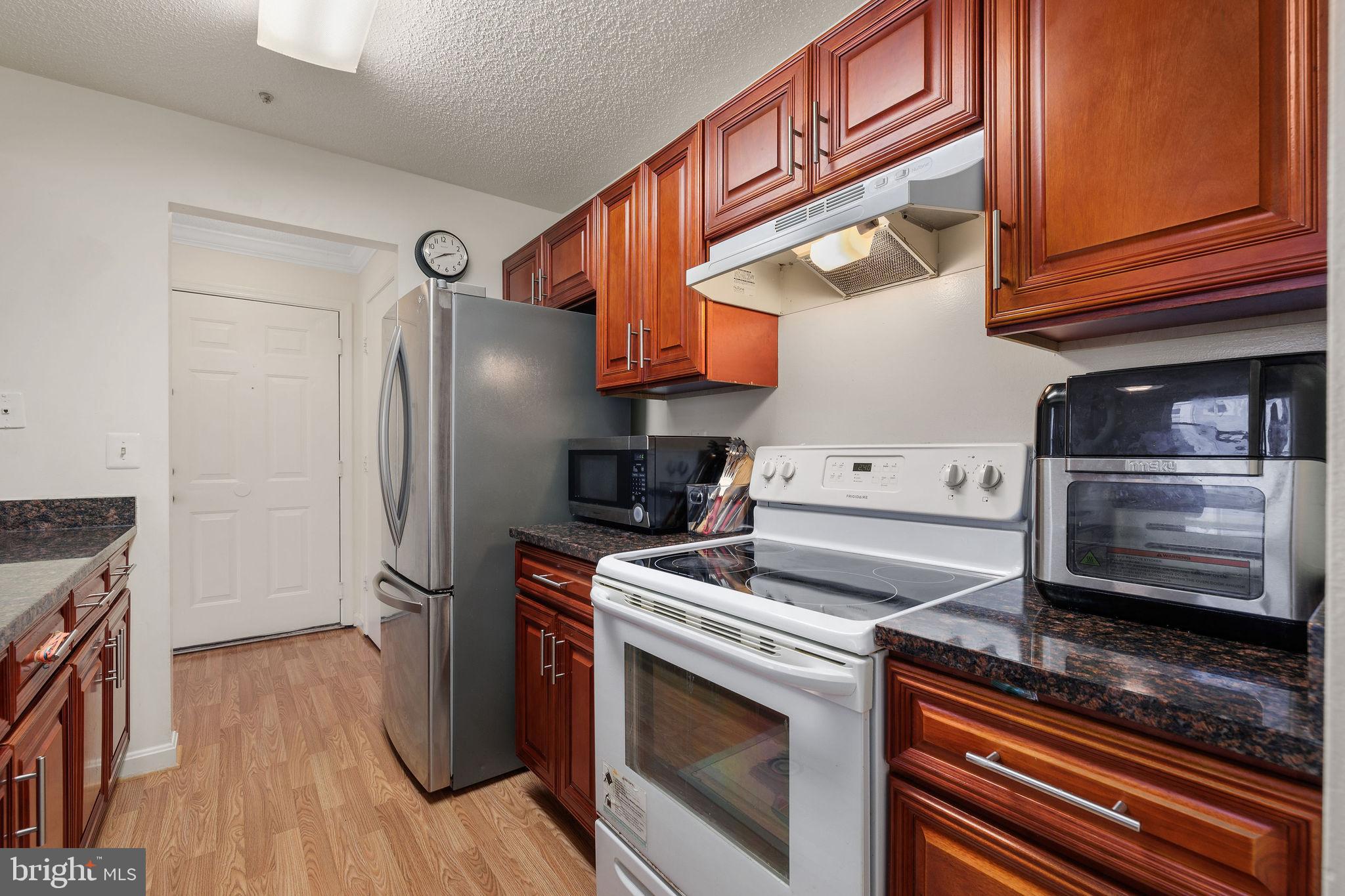 WINTERGATE AT LONGMEAD CROSSING - Residential