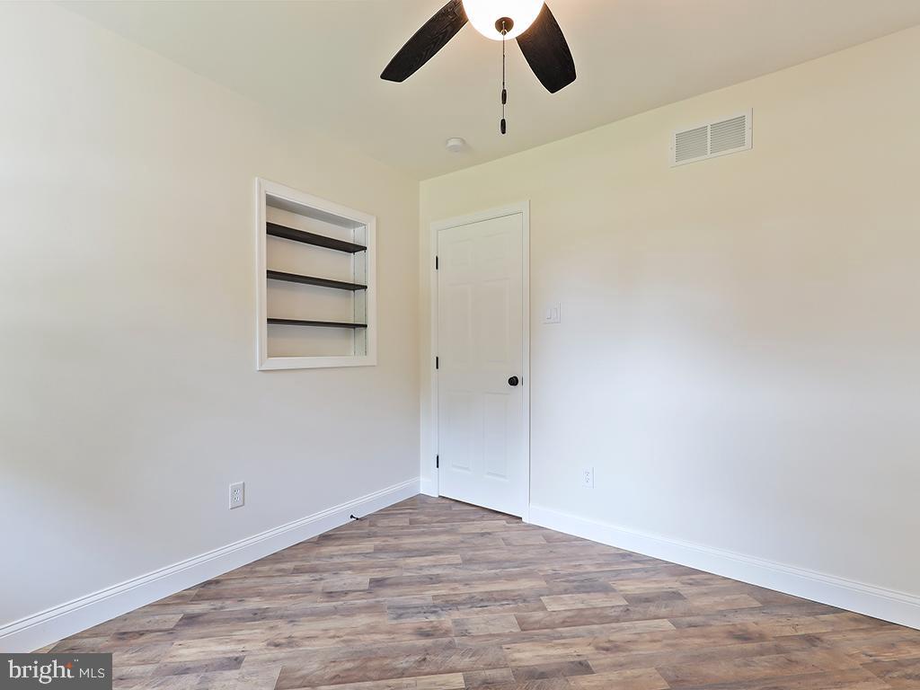 APPLEBACHSVILLE - Residential