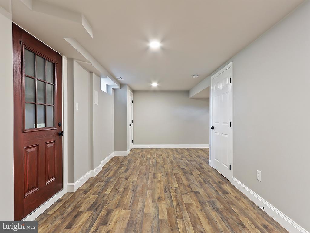 APPLEBACHSVILLE - Residential