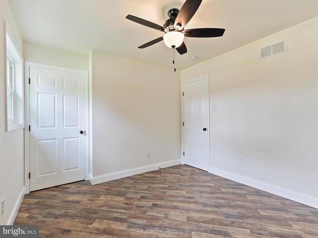 APPLEBACHSVILLE - Residential