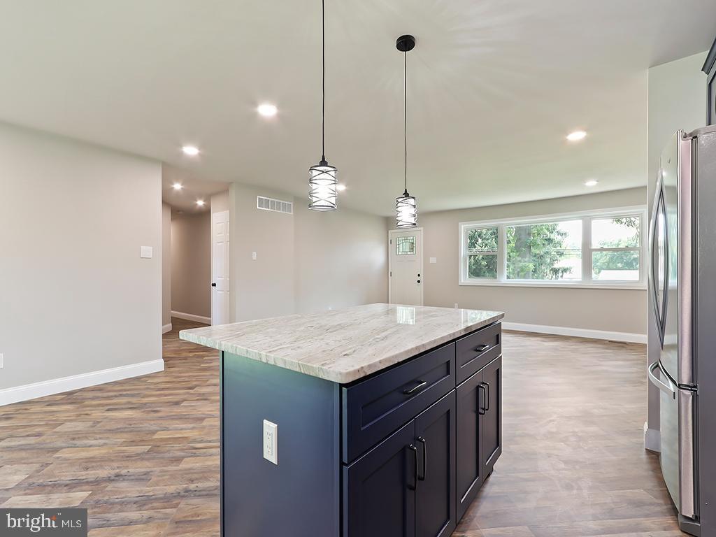 APPLEBACHSVILLE - Residential