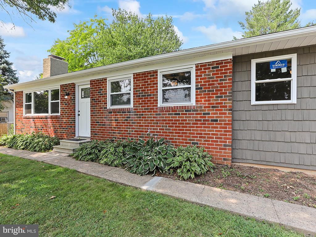 APPLEBACHSVILLE - Residential