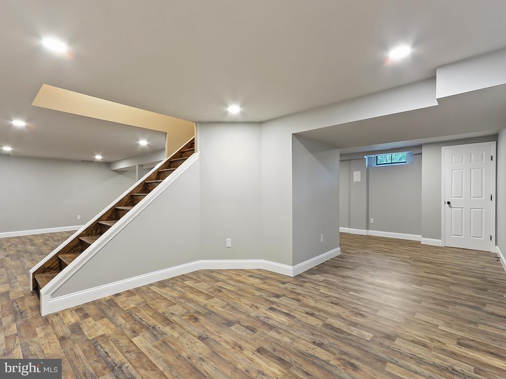 APPLEBACHSVILLE - Residential